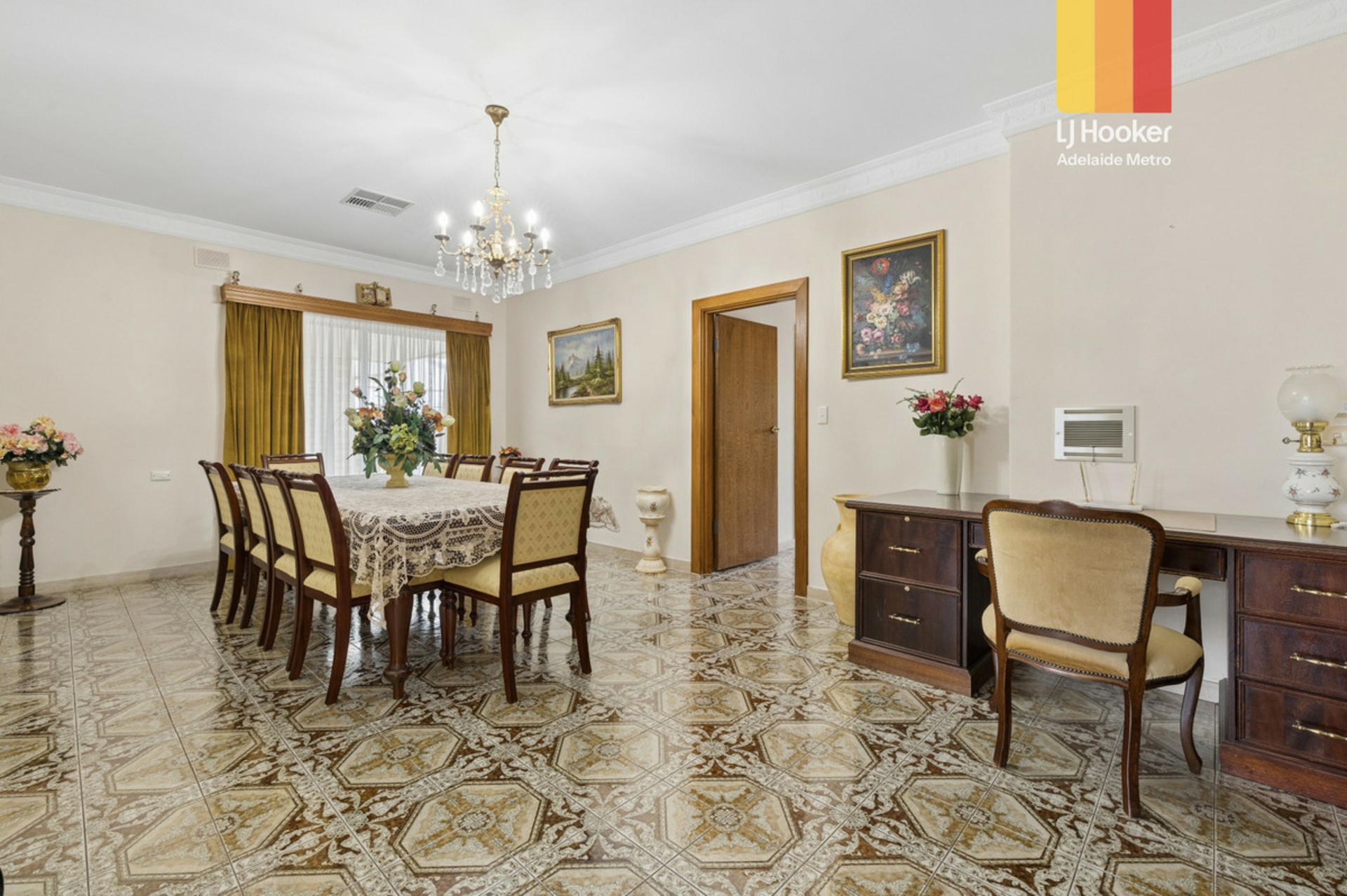 11 Castle Street — photo 9 of 27