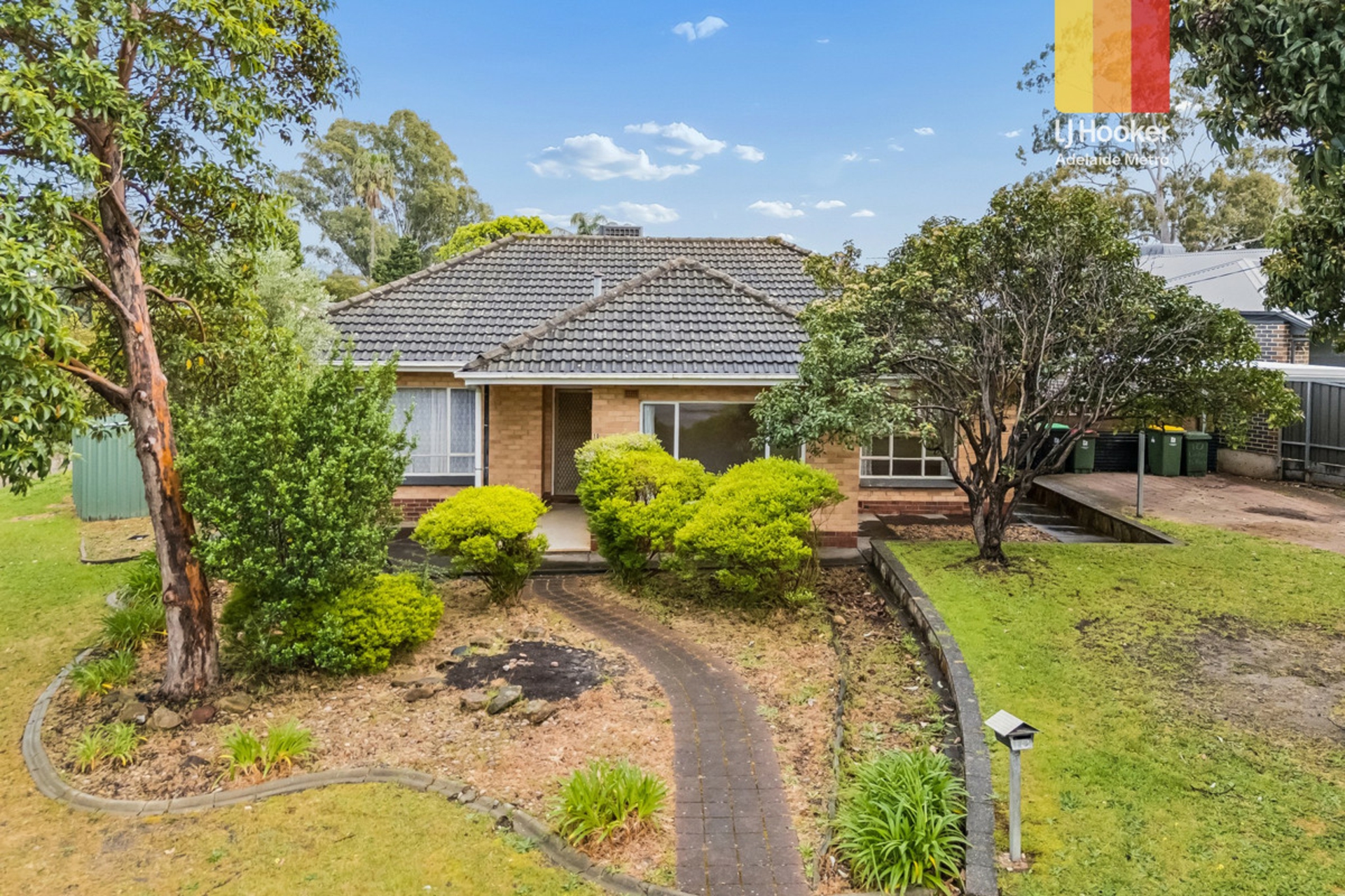 10 Linton Street — photo from LJ Hooker Glynde