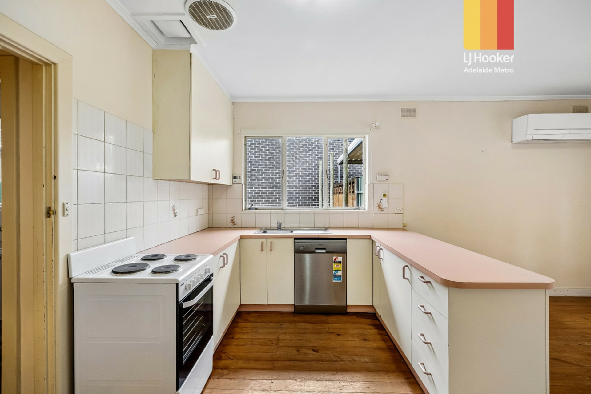 10 Linton Street — photo 10 of 25