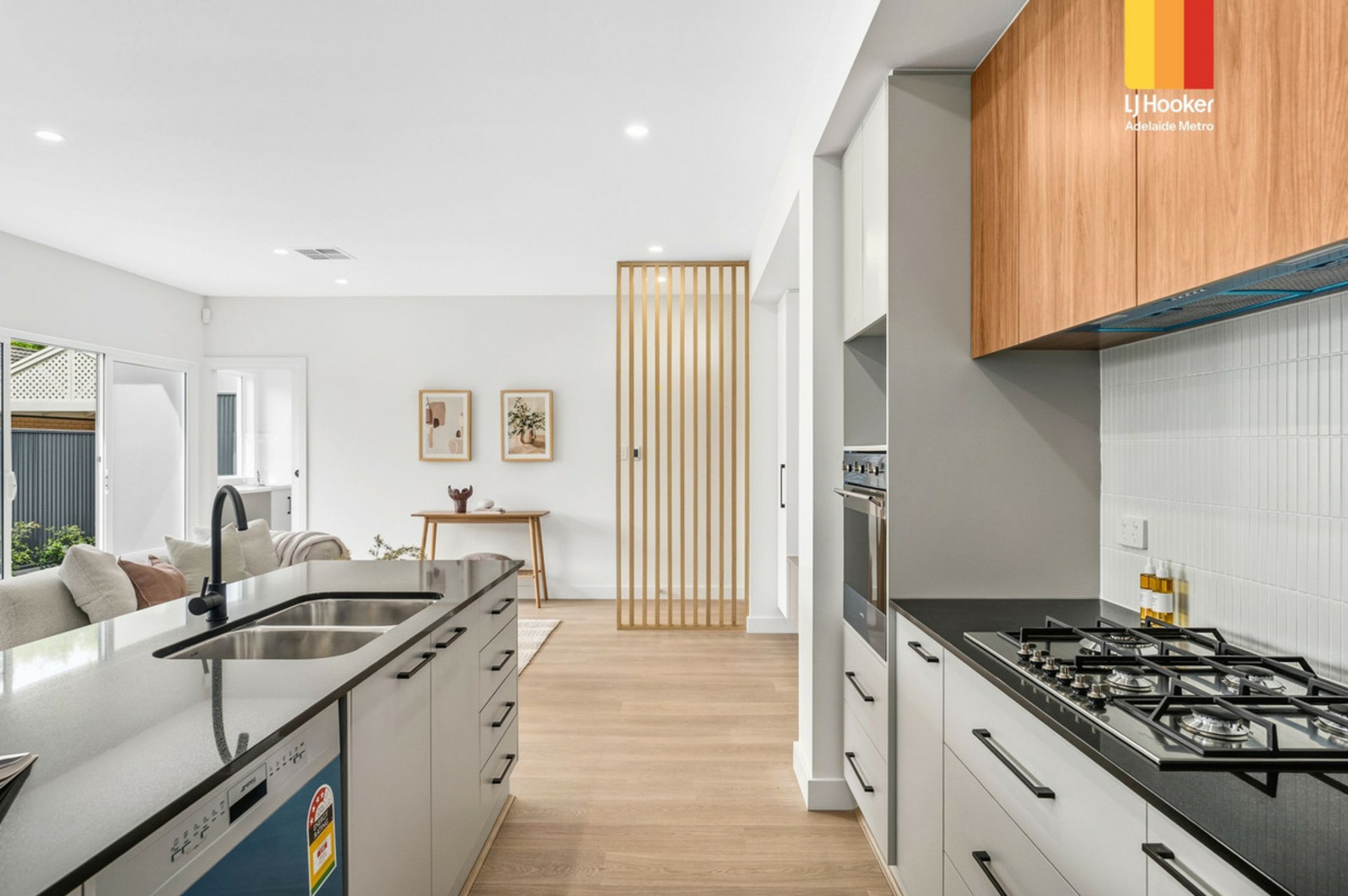 26 & 26B Valetta Road — photo 8 of 19