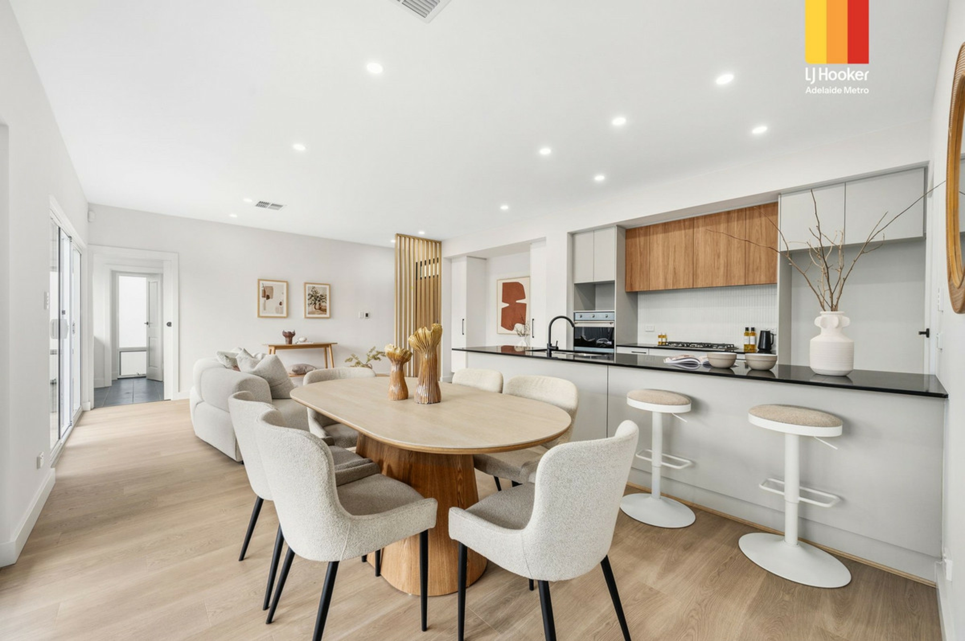 26 & 26B Valetta Road — photo 9 of 19