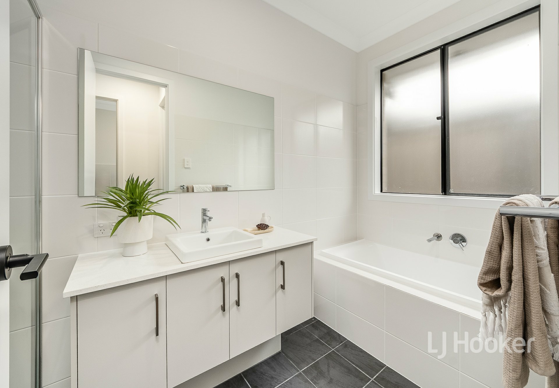 30 Stoneleigh Avenue, MOUNT BARKER