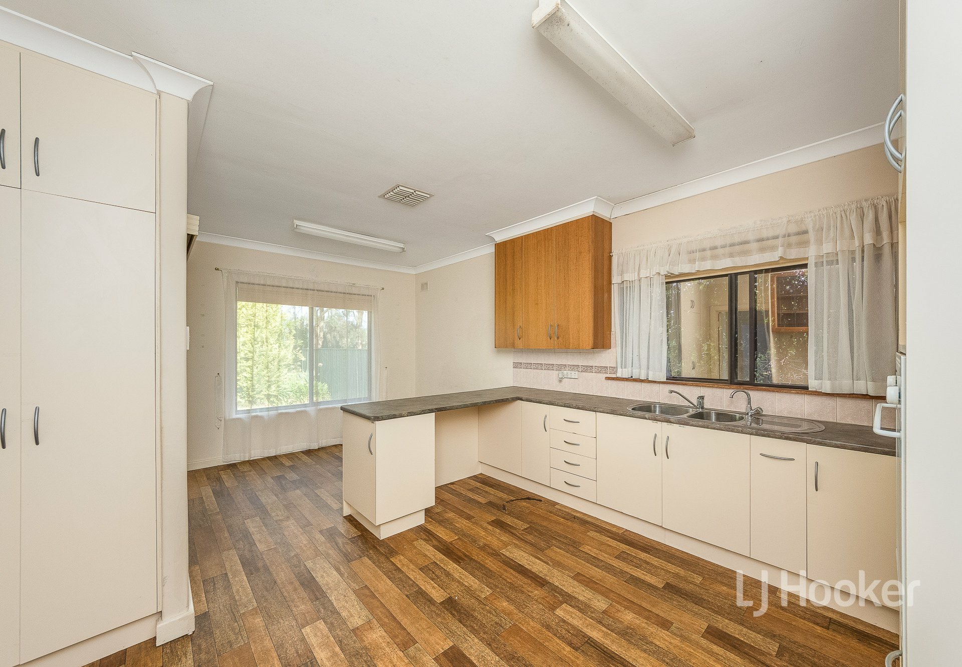 3 Selma Avenue — photo 8 of 20