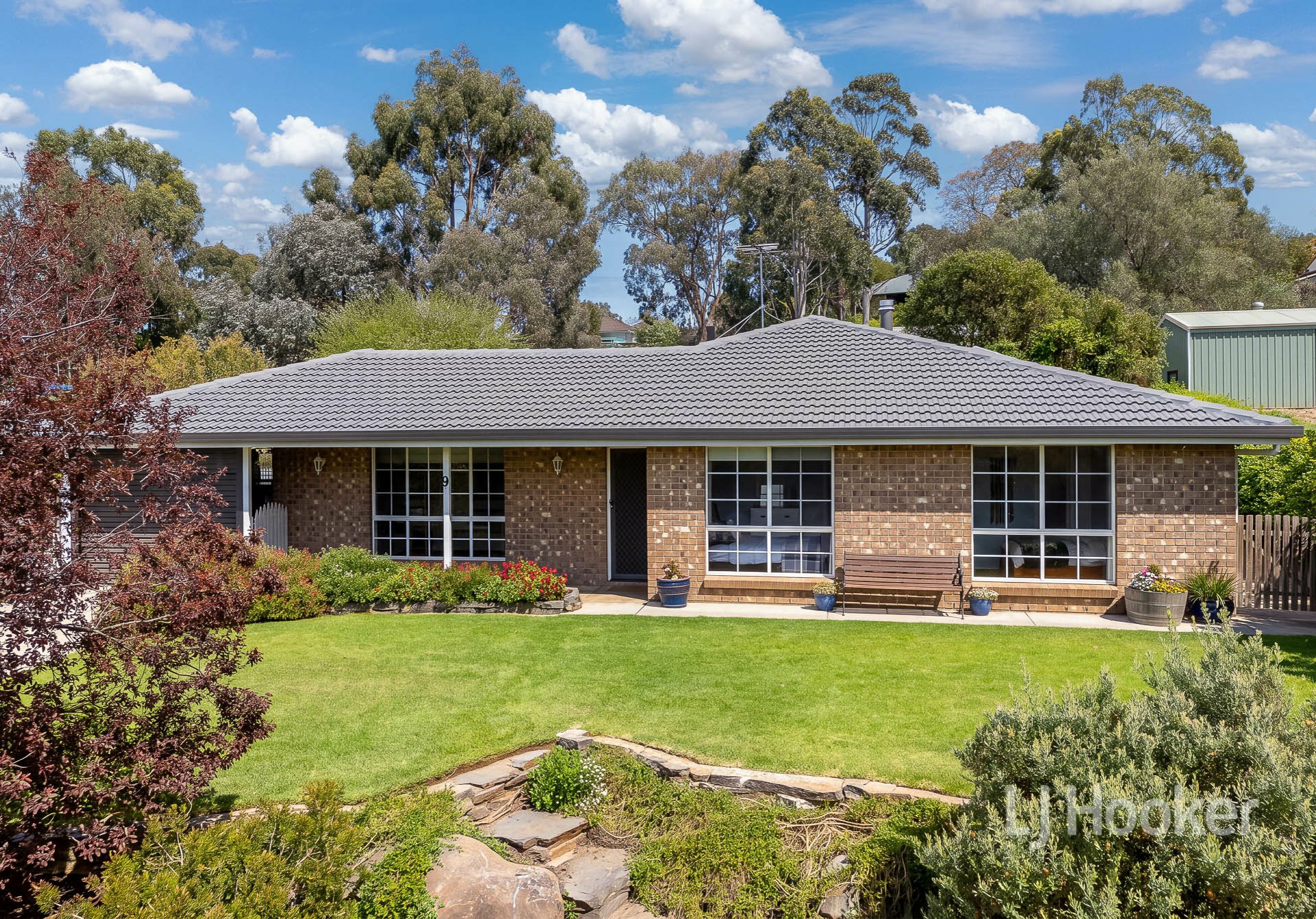 9 Hanny Crescent — photo from LJ Hooker Mount Barker