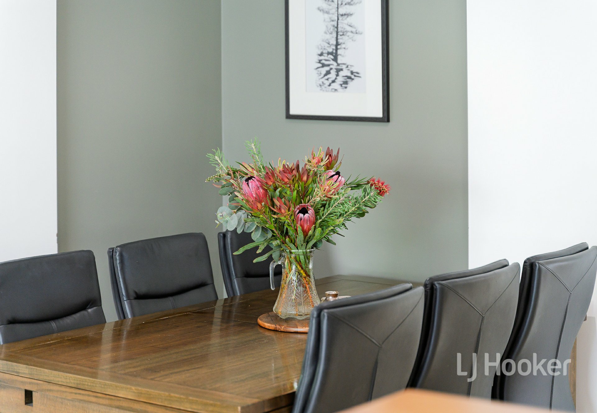 9 Hanny Crescent — photo 8 of 30