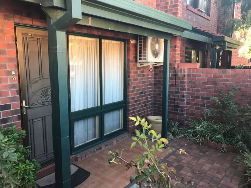 1/2 Cassie Street, COLLINSWOOD