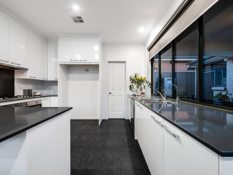 11b Radnor Avenue, ROSTREVOR