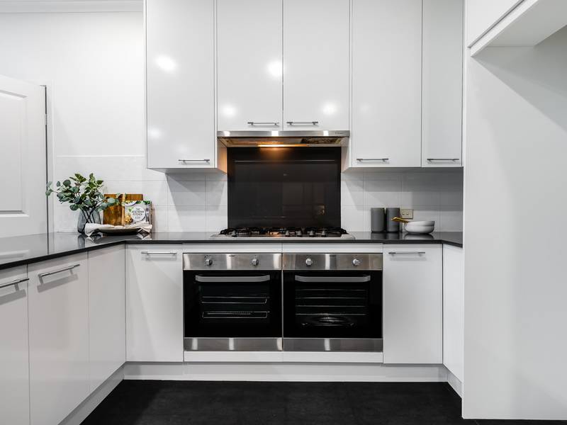 11b Radnor Avenue, ROSTREVOR