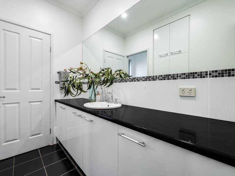 11b Radnor Avenue, ROSTREVOR