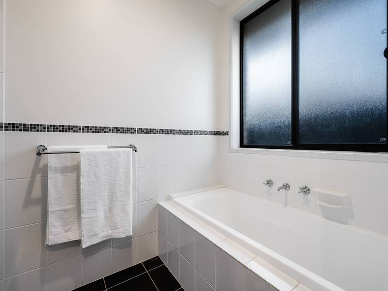 11b Radnor Avenue, ROSTREVOR