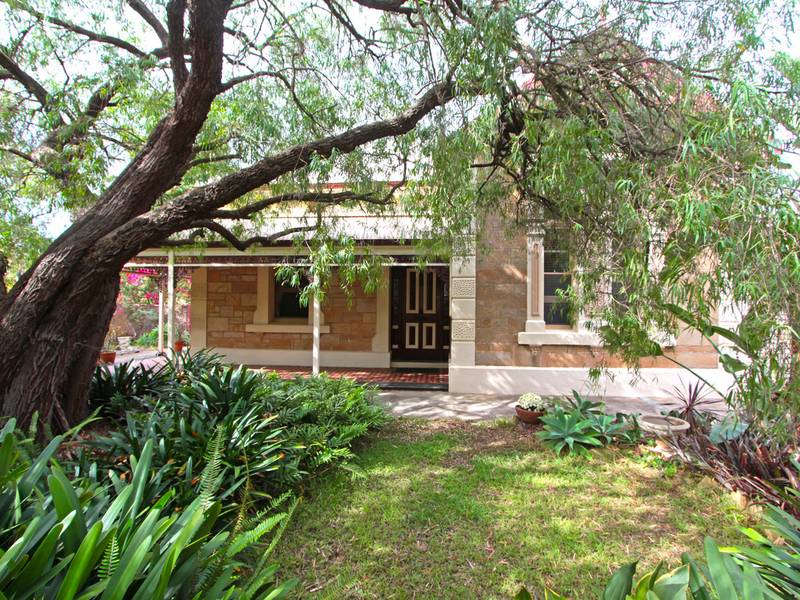 18 Tusmore Avenue, LEABROOK