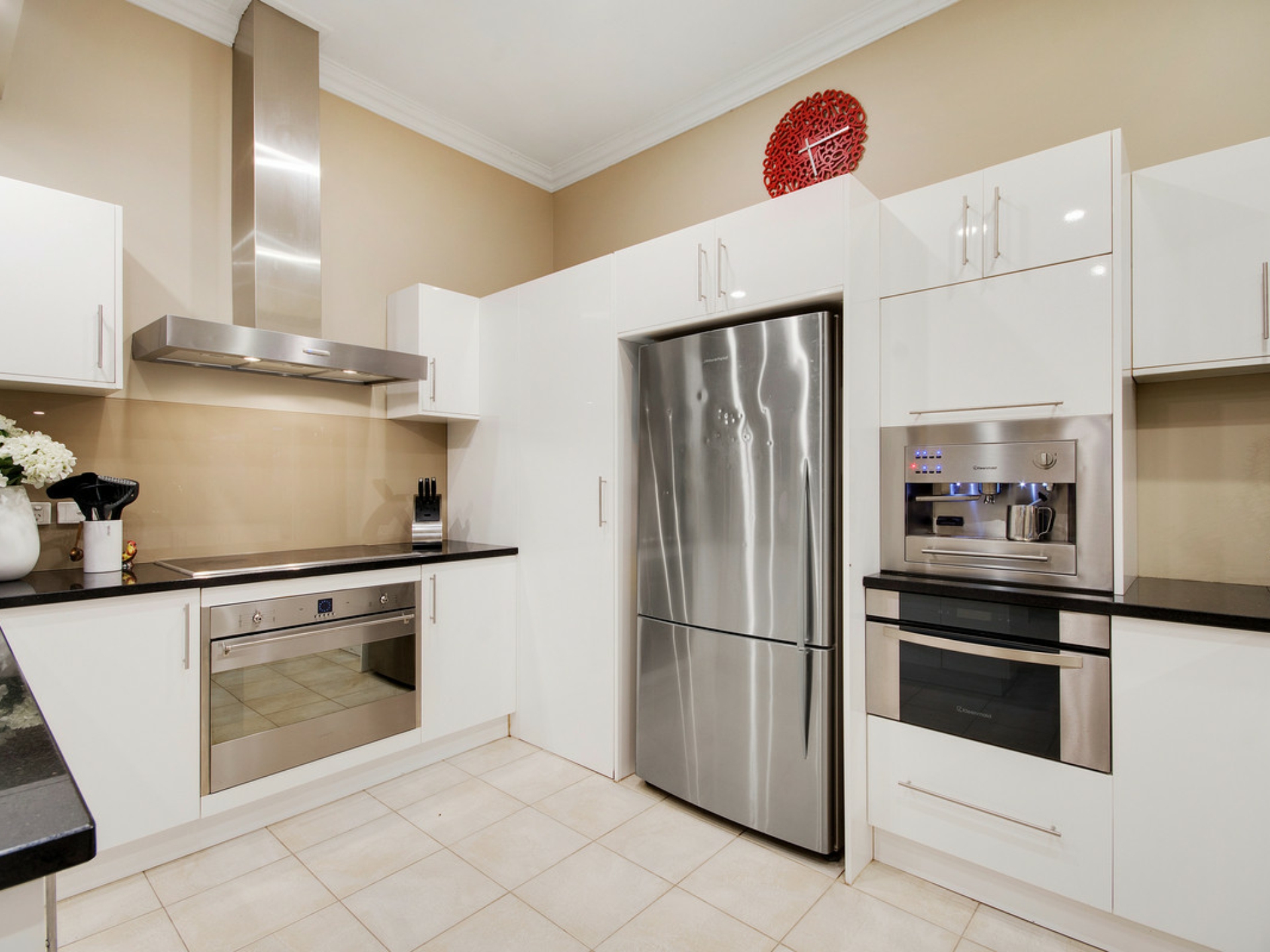 2 Wattlebury Road, LOWER MITCHAM