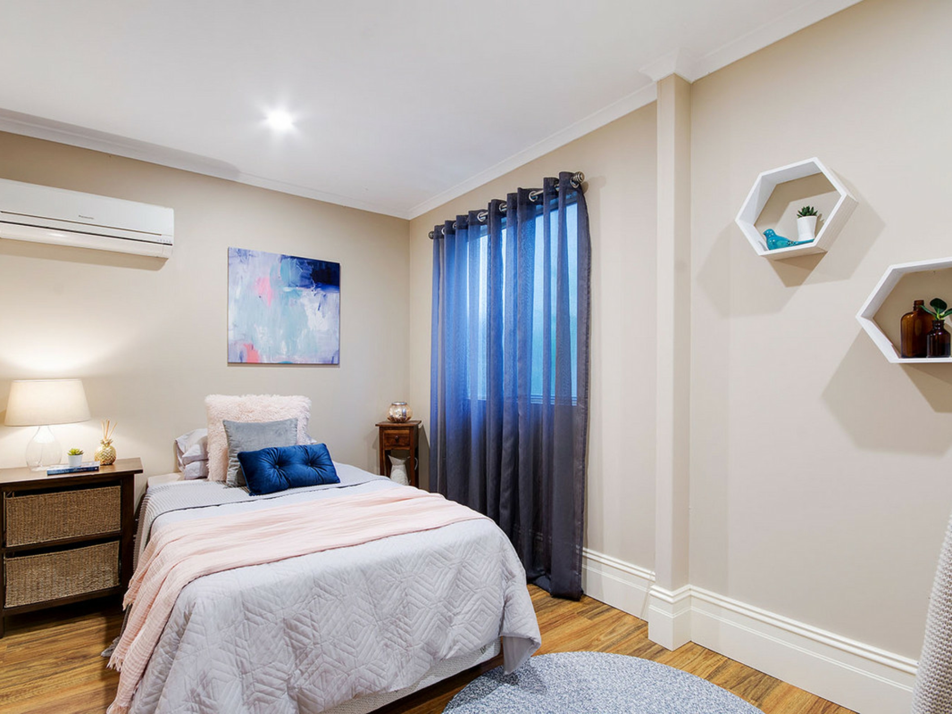 2 Wattlebury Road, LOWER MITCHAM