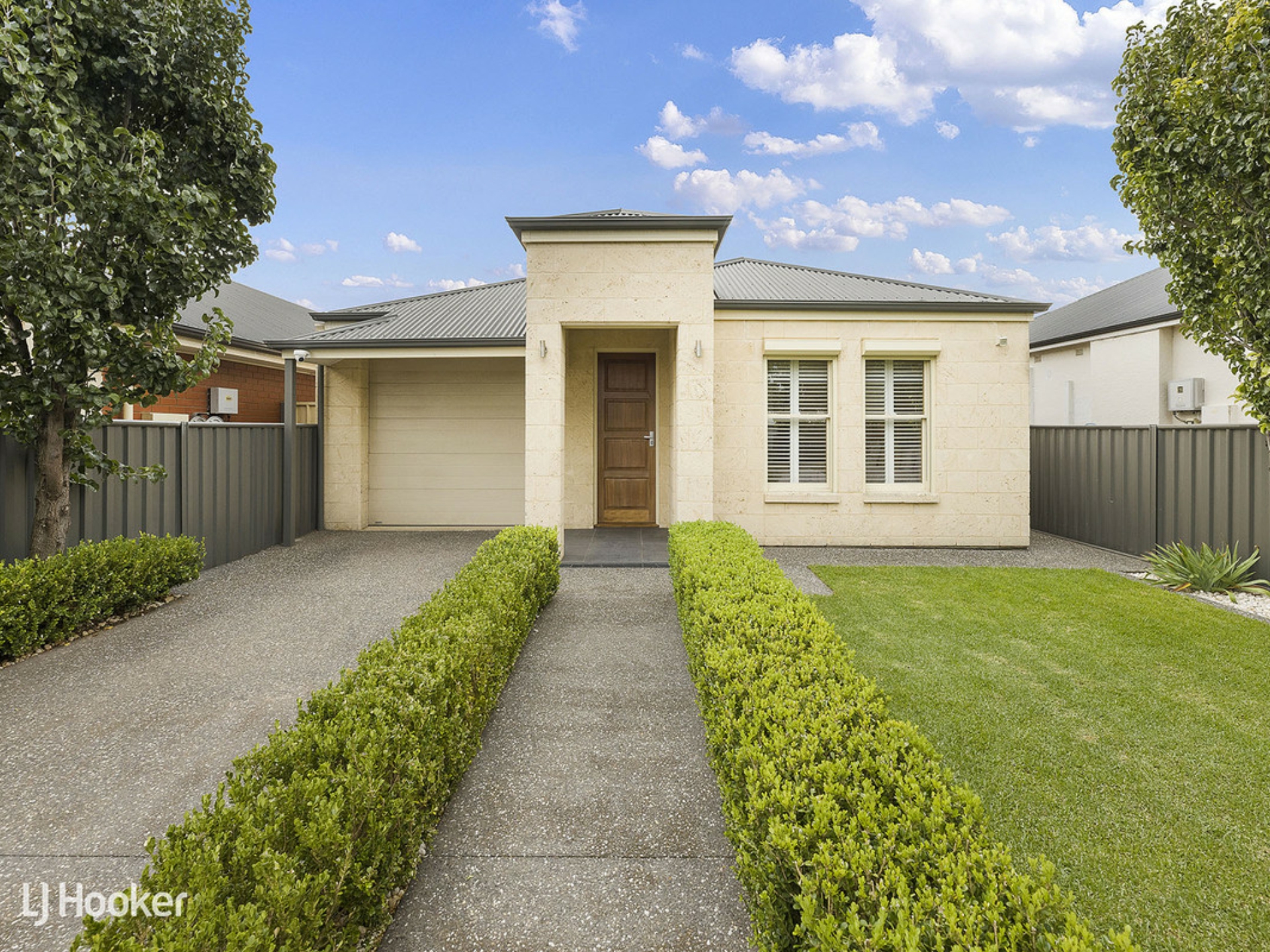 2C Templewood Avenue, MANNINGHAM
