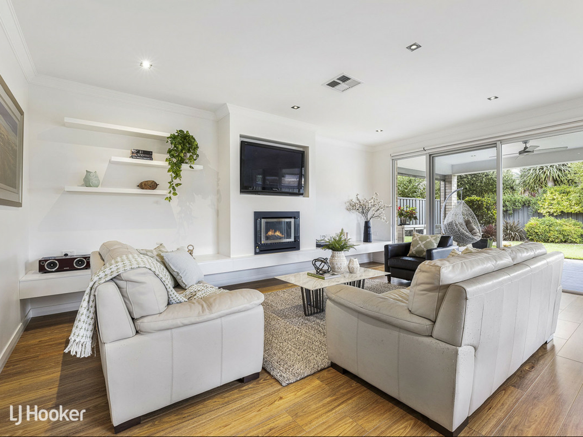 2C Templewood Avenue, MANNINGHAM