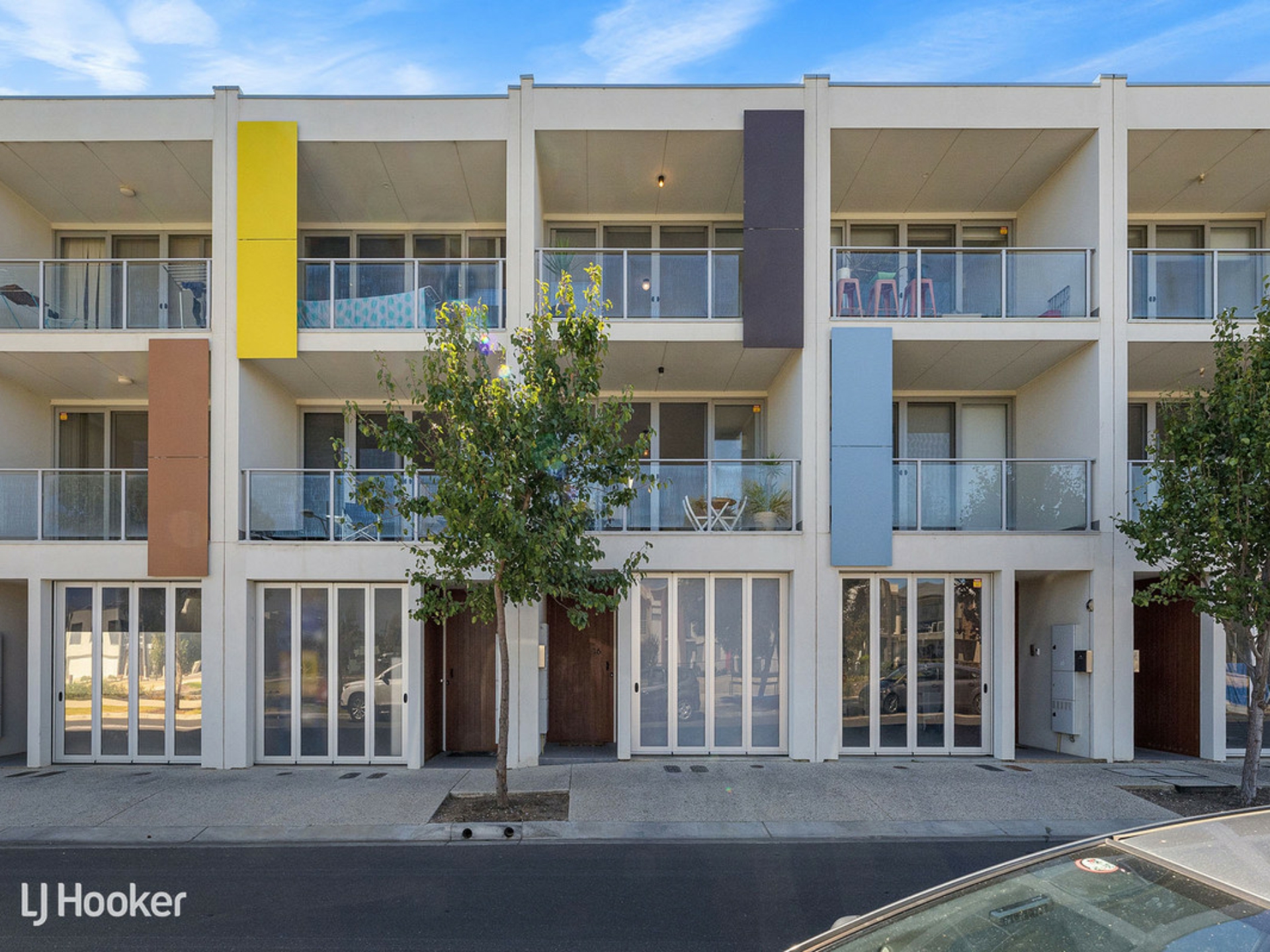 16 Tiara Street, LIGHTSVIEW