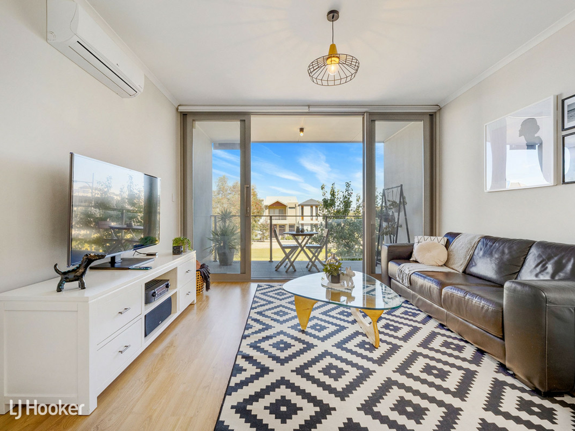 16 Tiara Street, LIGHTSVIEW