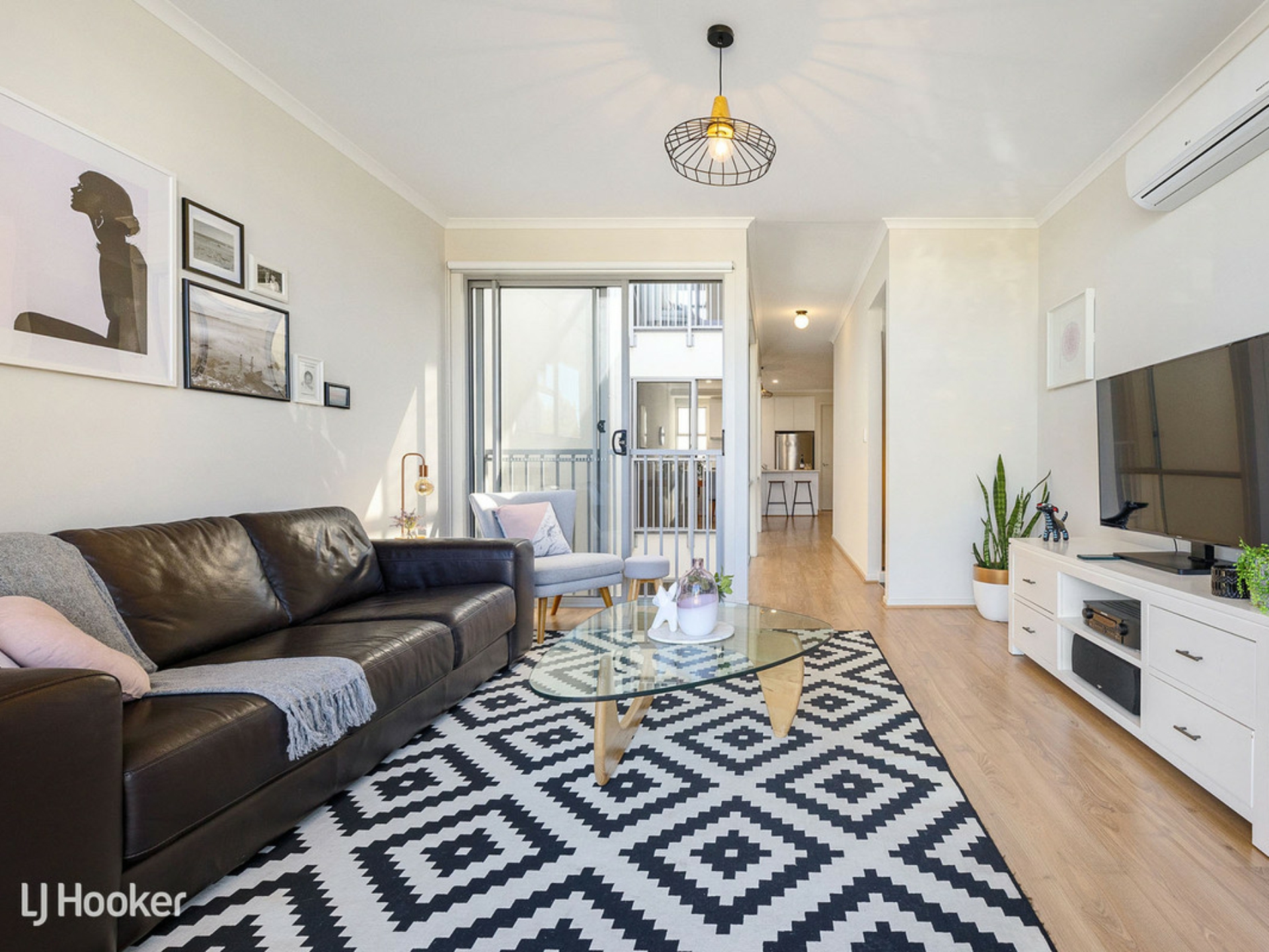 16 Tiara Street, LIGHTSVIEW