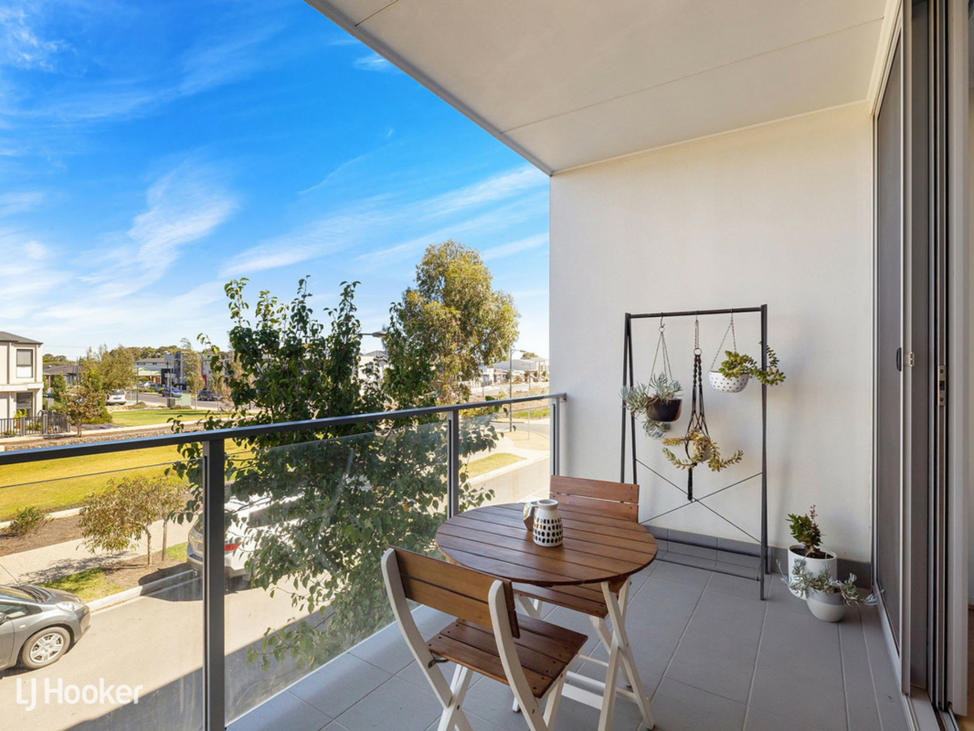 16 Tiara Street, LIGHTSVIEW