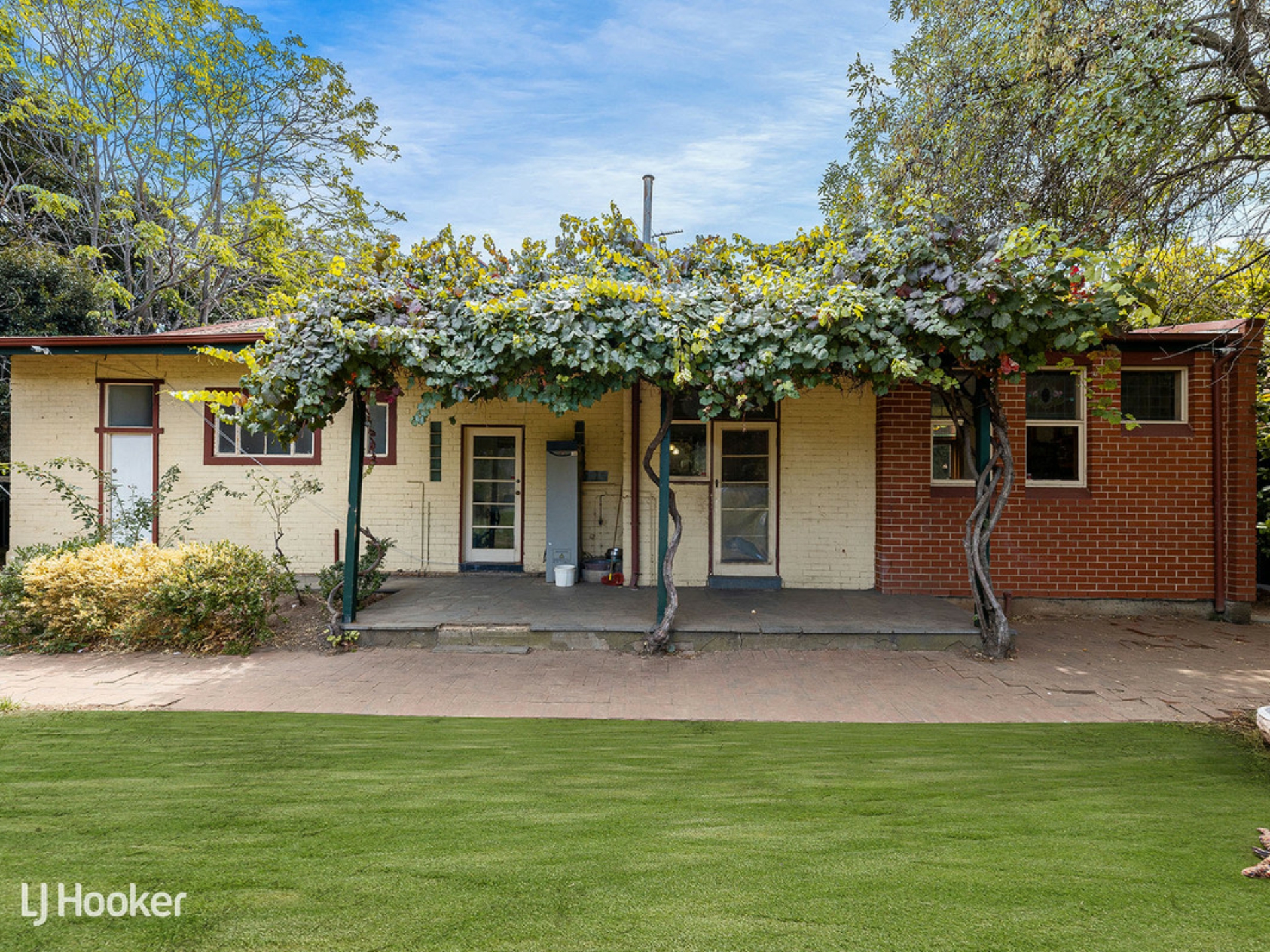 175 Cross Road, WESTBOURNE PARK