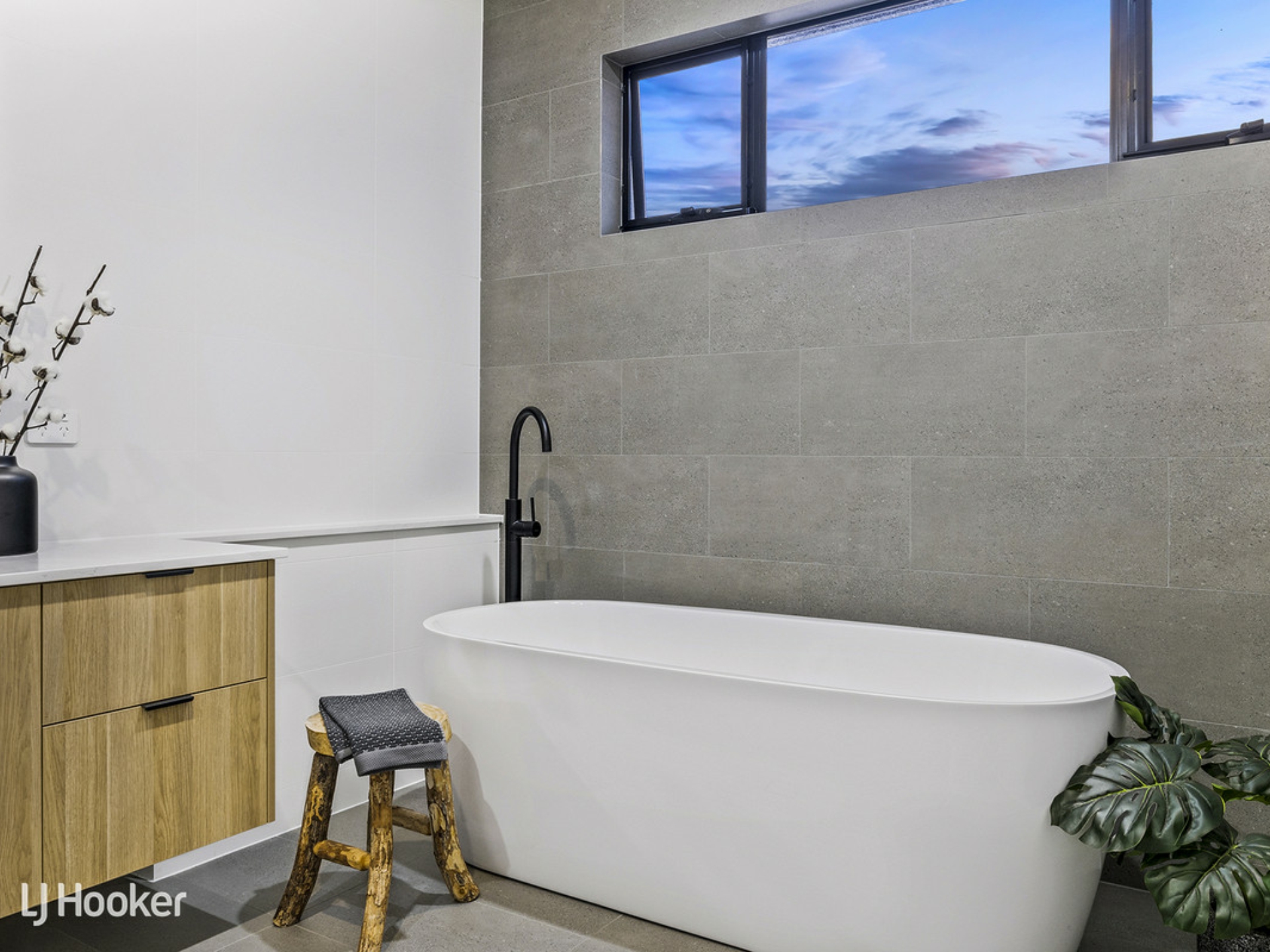 15B South Street, HECTORVILLE