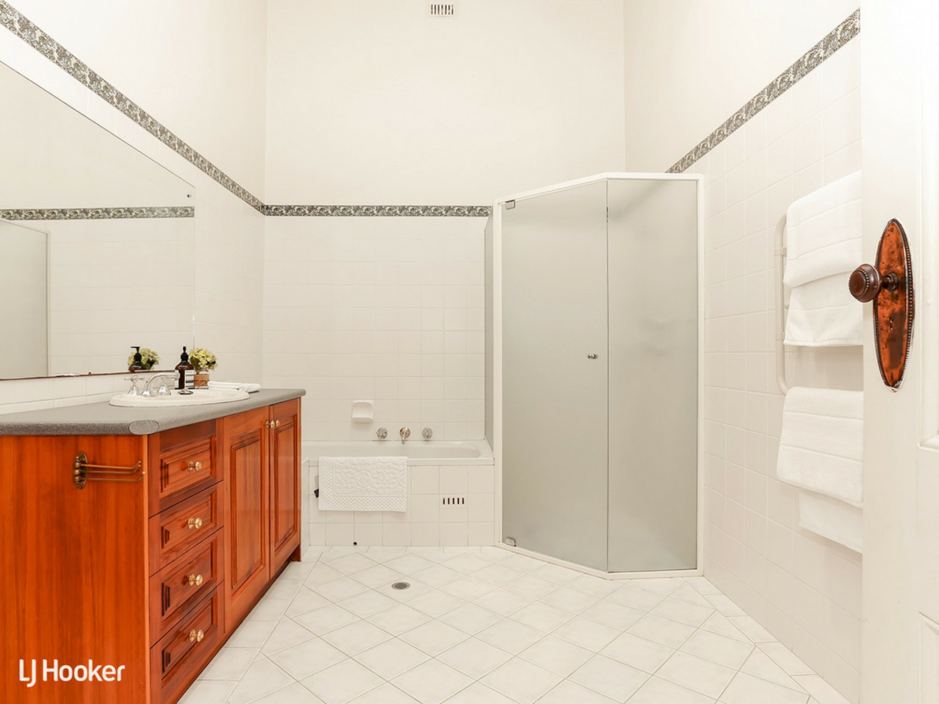 10 Dutton Terrace, MEDINDIE