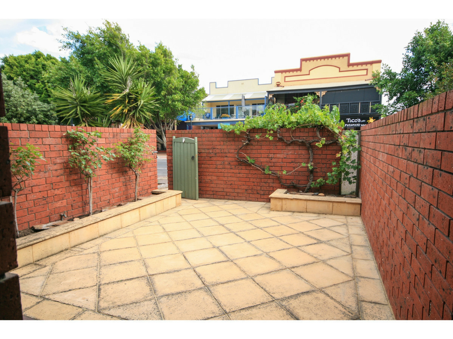 4/56 Jetty Road, BRIGHTON