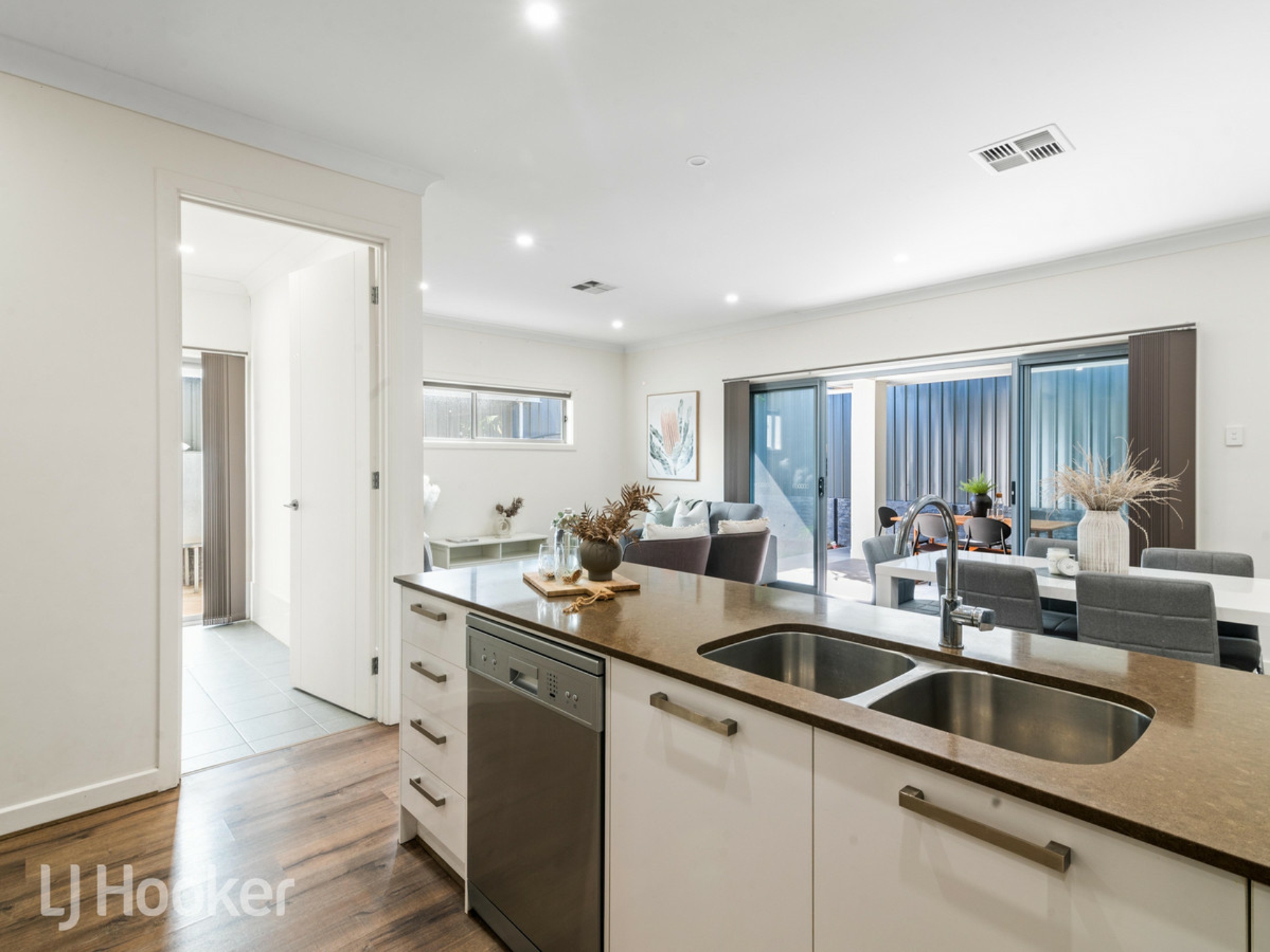 12 Taurus Crescent, MODBURY HEIGHTS