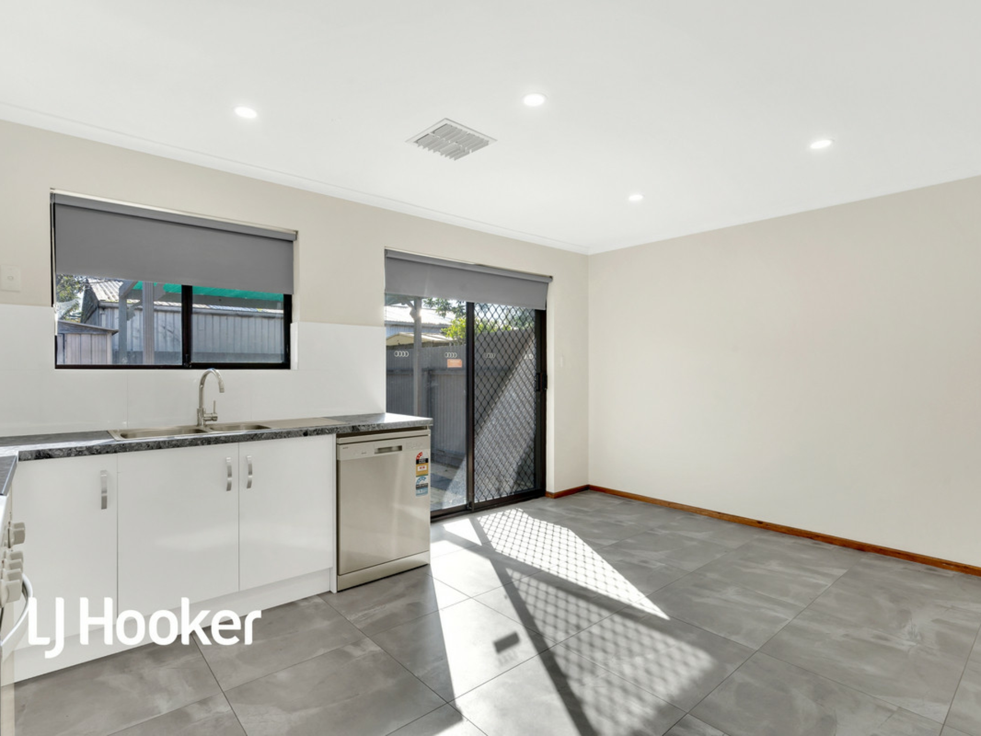 2/7 Formby Street, HILTON