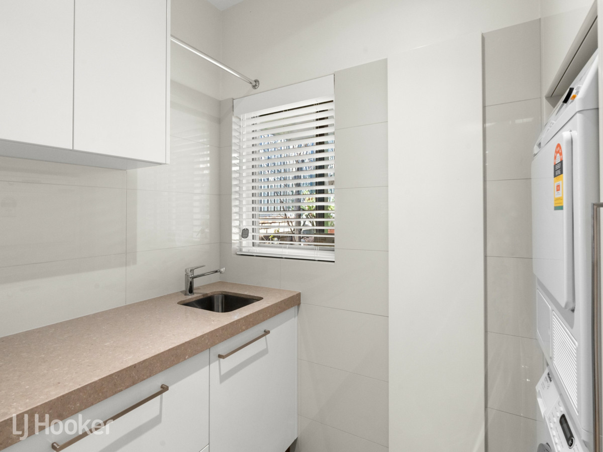 2/10A Gilles Road, GLEN OSMOND