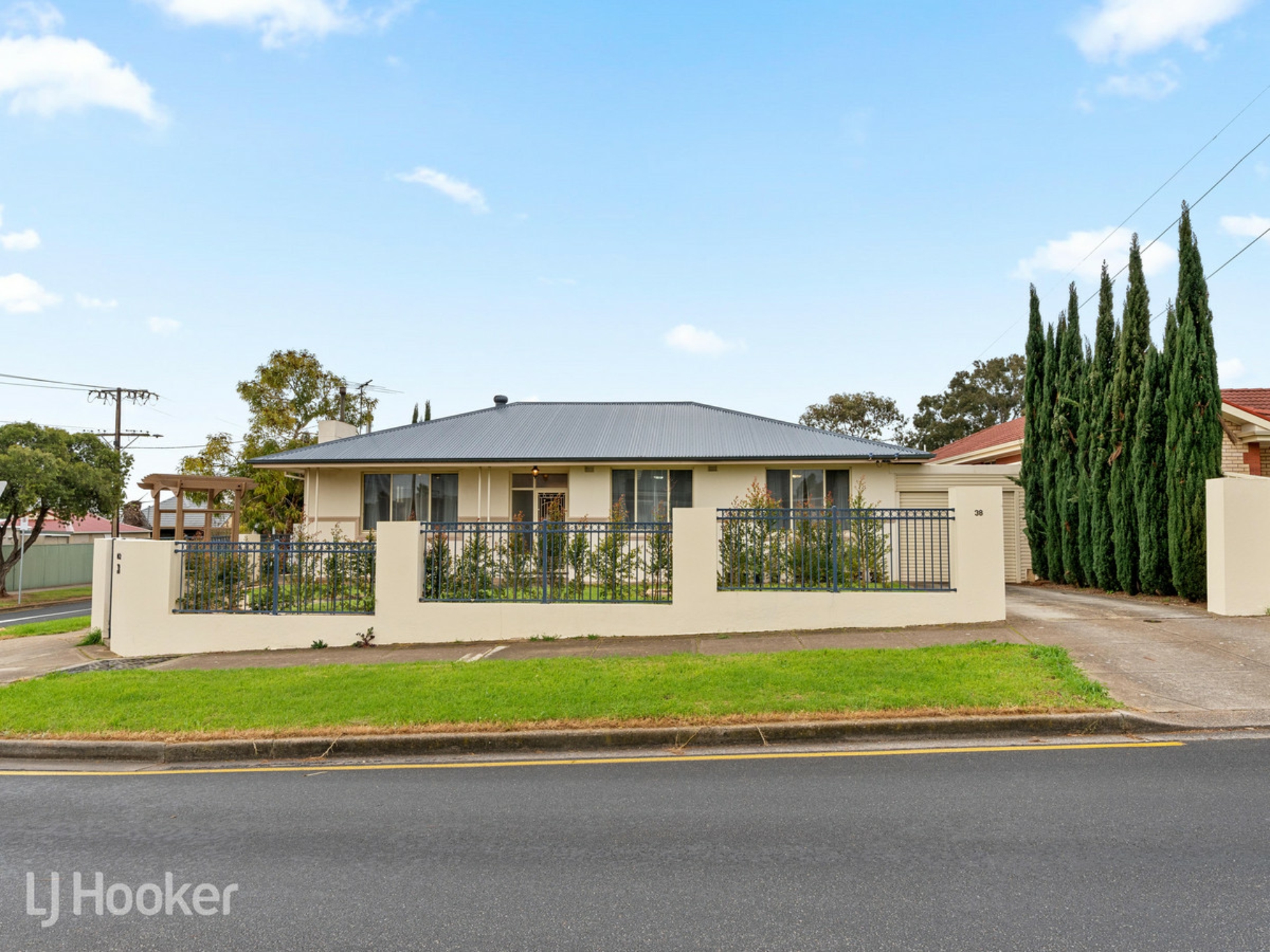 38 Clifton Street, BLAIR ATHOL