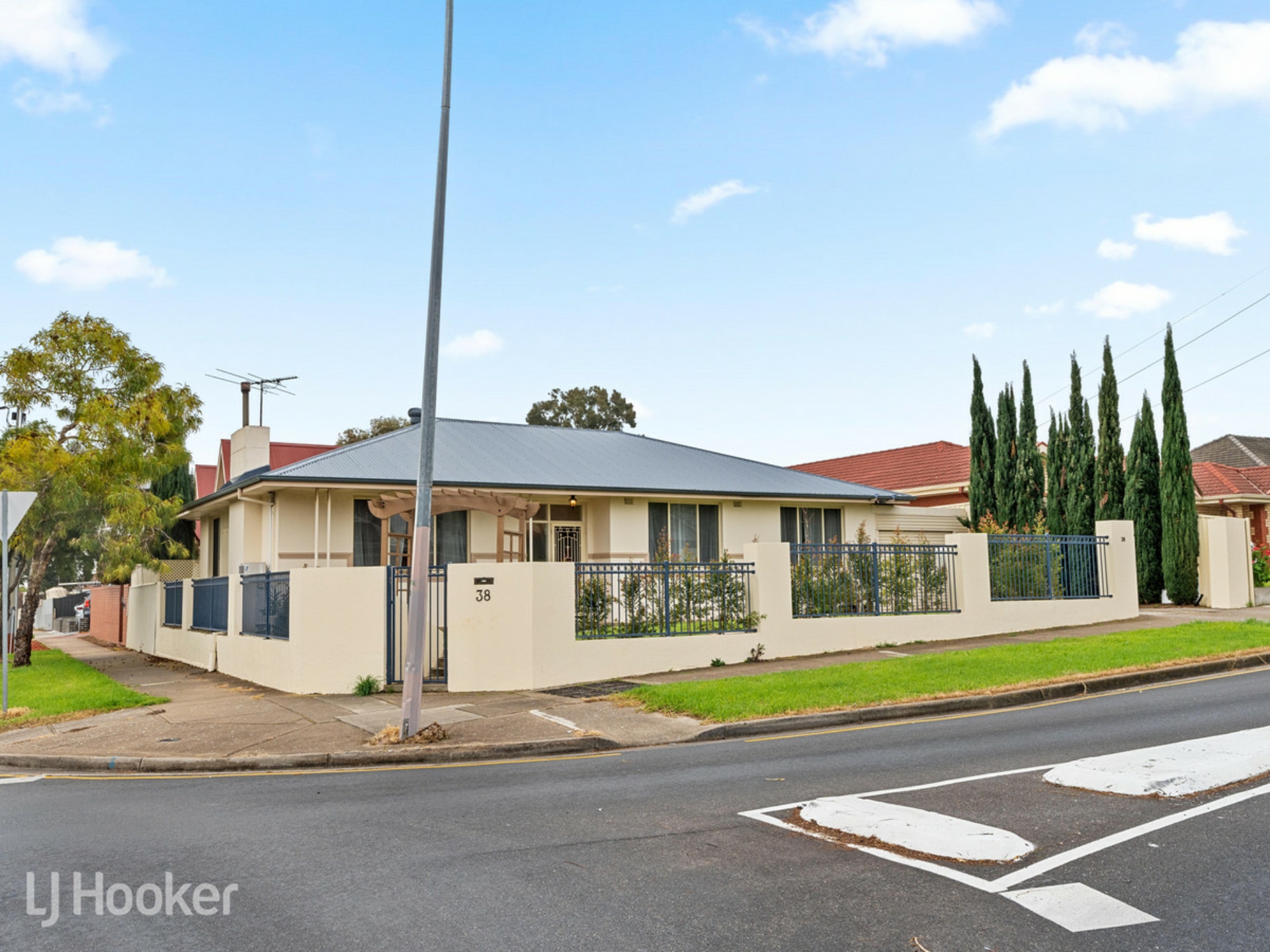 38 Clifton Street, BLAIR ATHOL