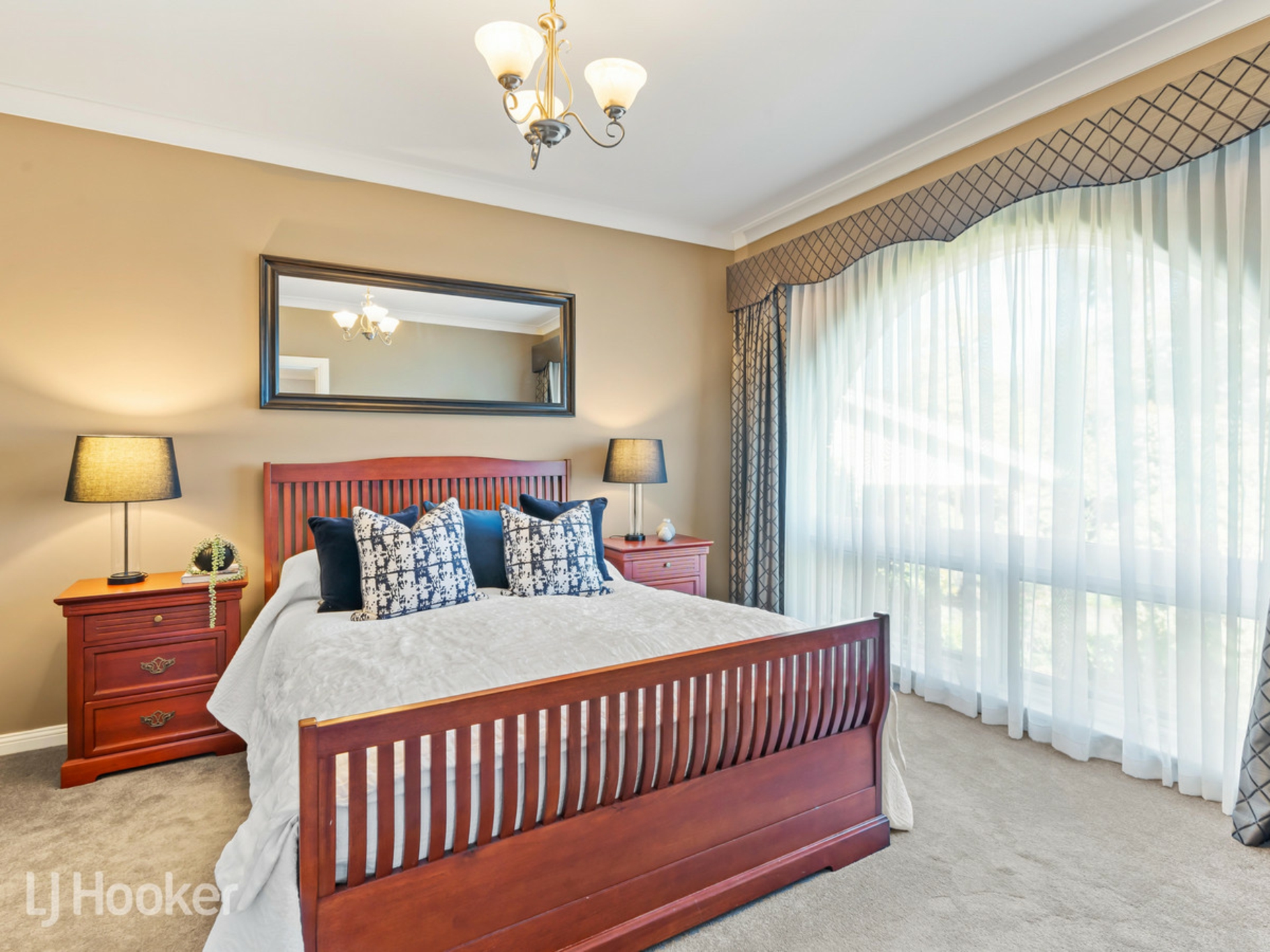 31 Landscape Crescent, HIGHBURY
