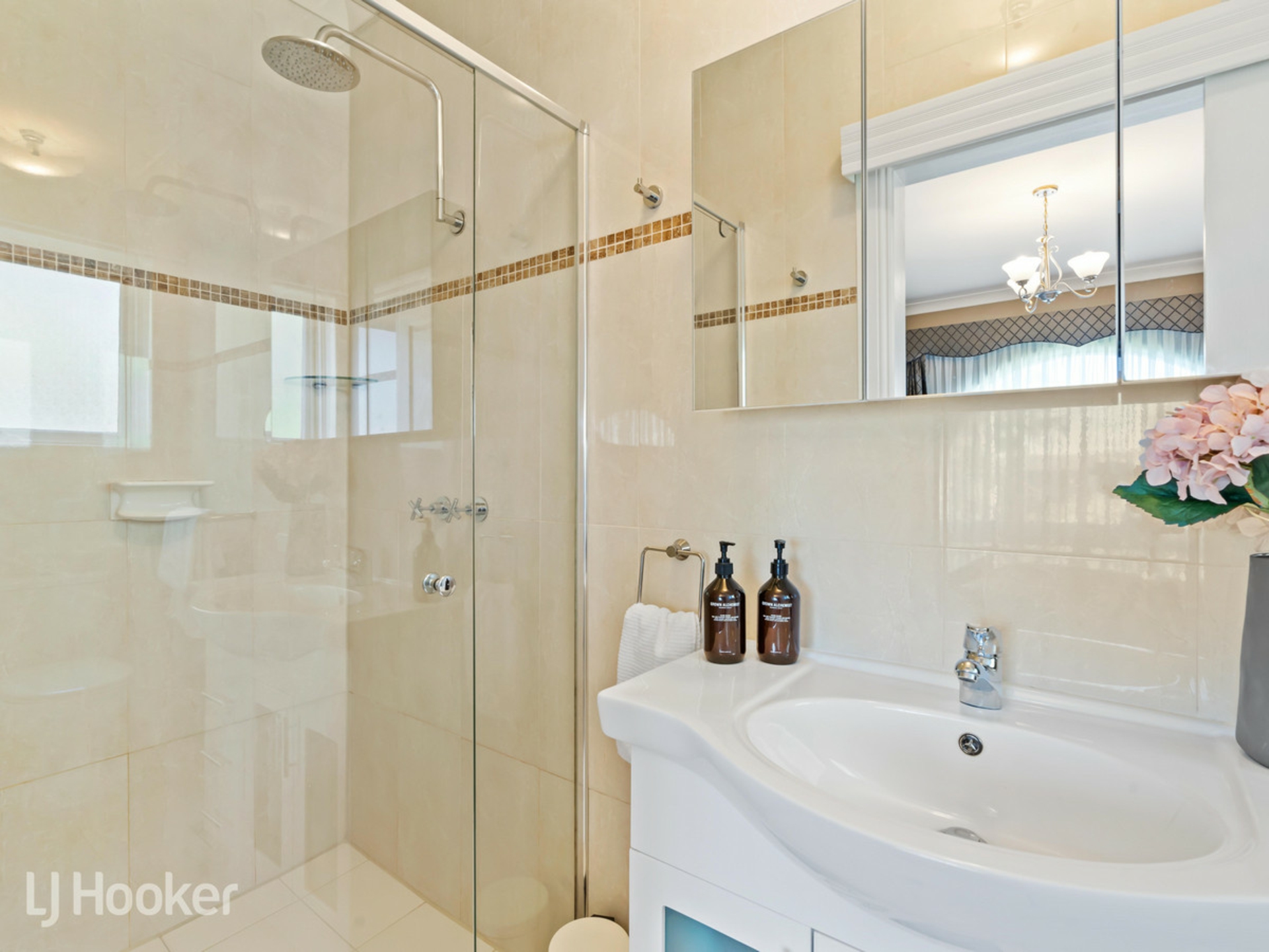 31 Landscape Crescent, HIGHBURY