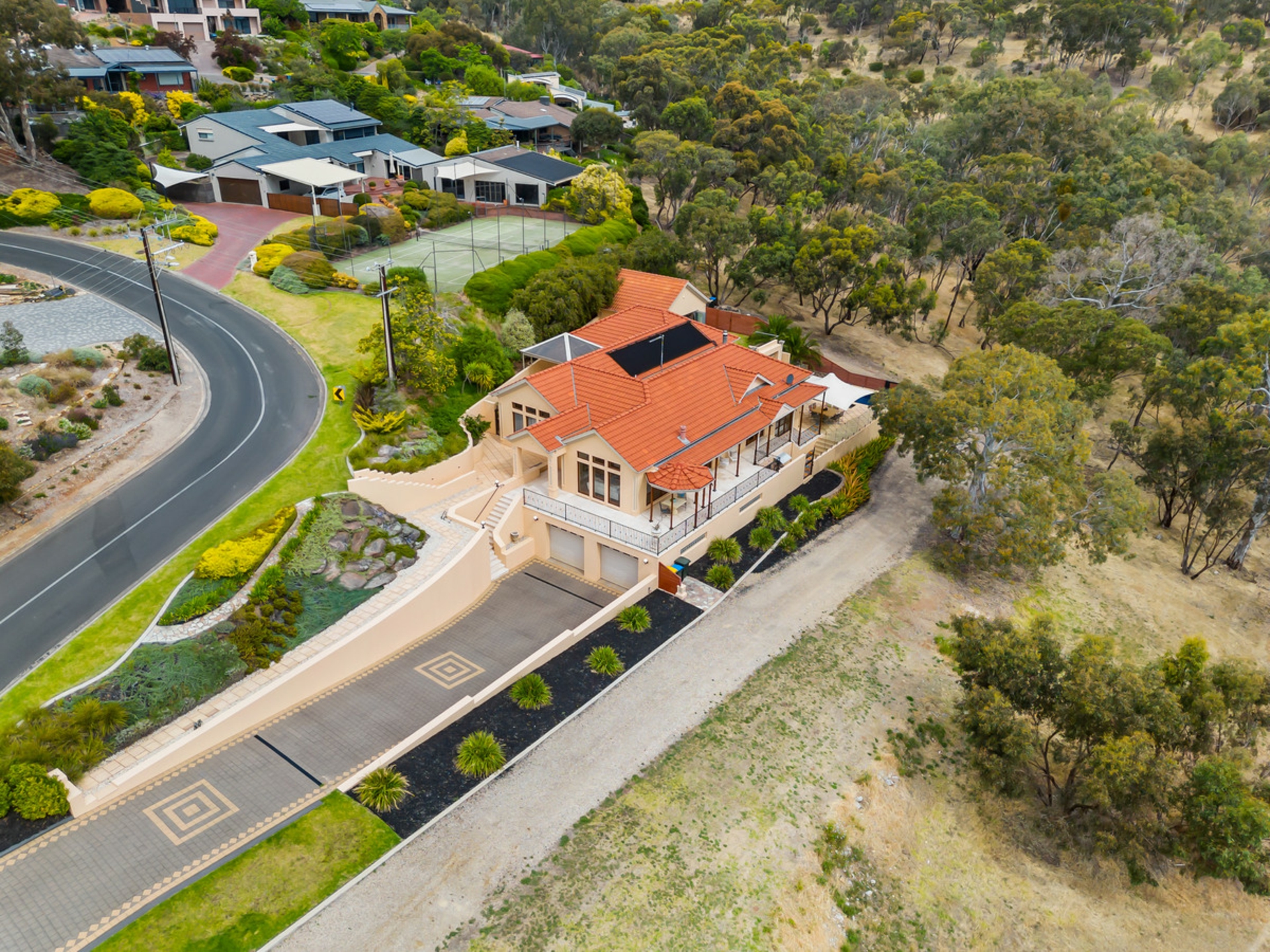 28 Port Lincoln Boulevard, PASADENA