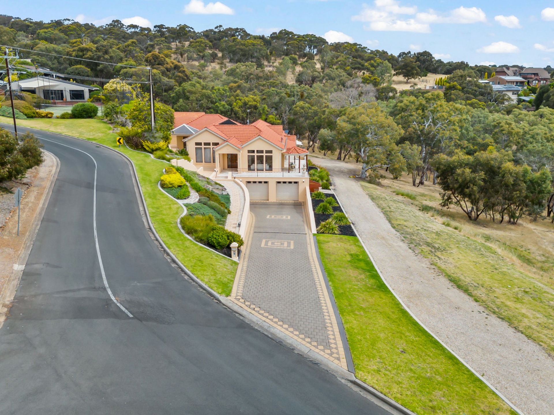 28 Port Lincoln Boulevard, PASADENA