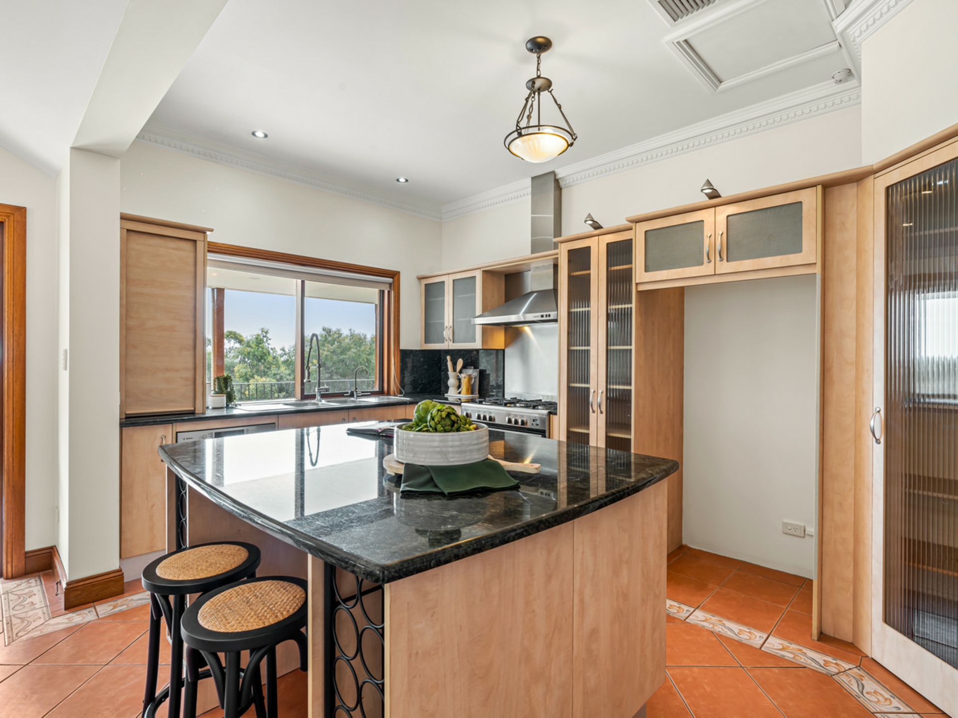 28 Port Lincoln Boulevard, PASADENA