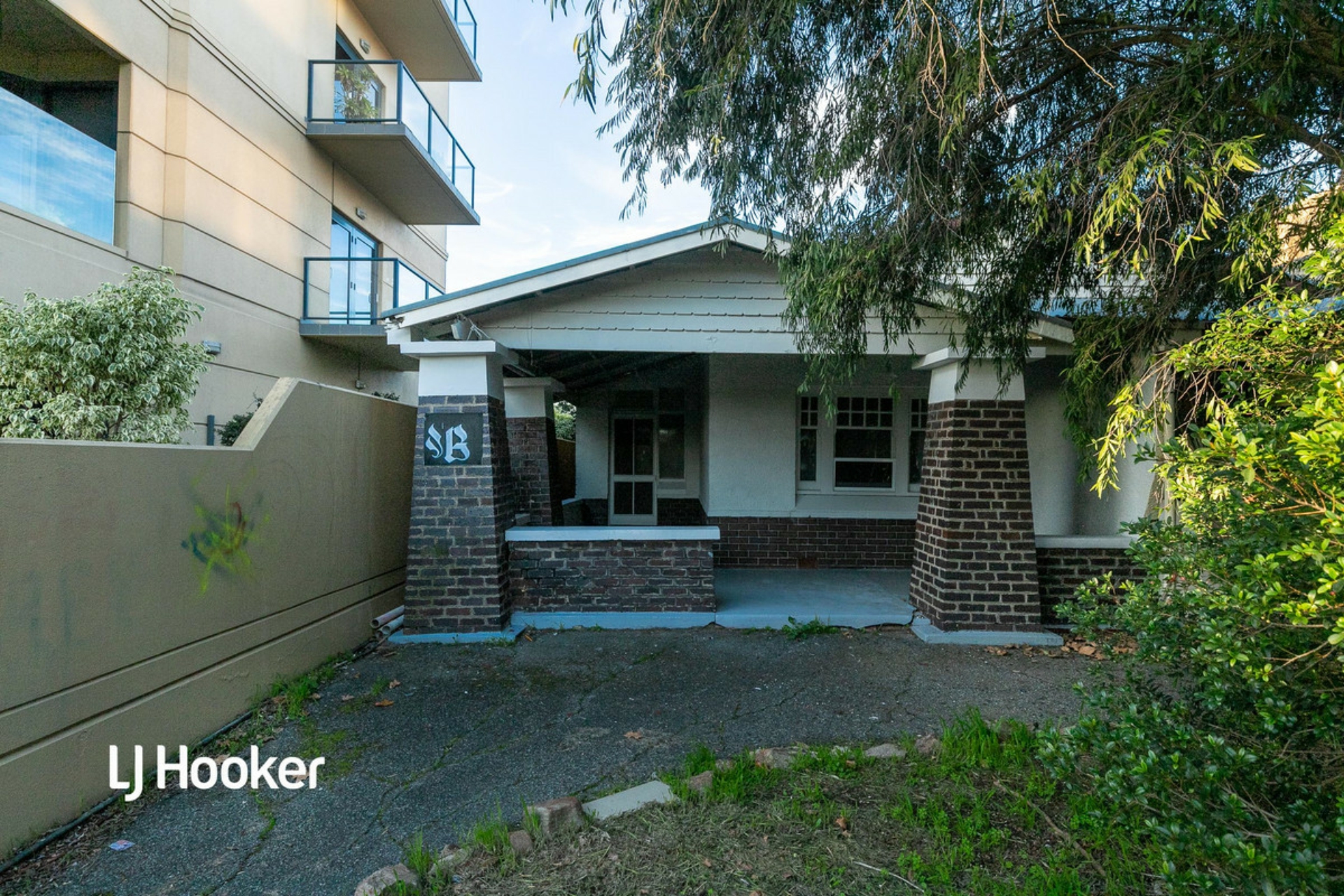 16 Dequetteville Terrace, KENT TOWN