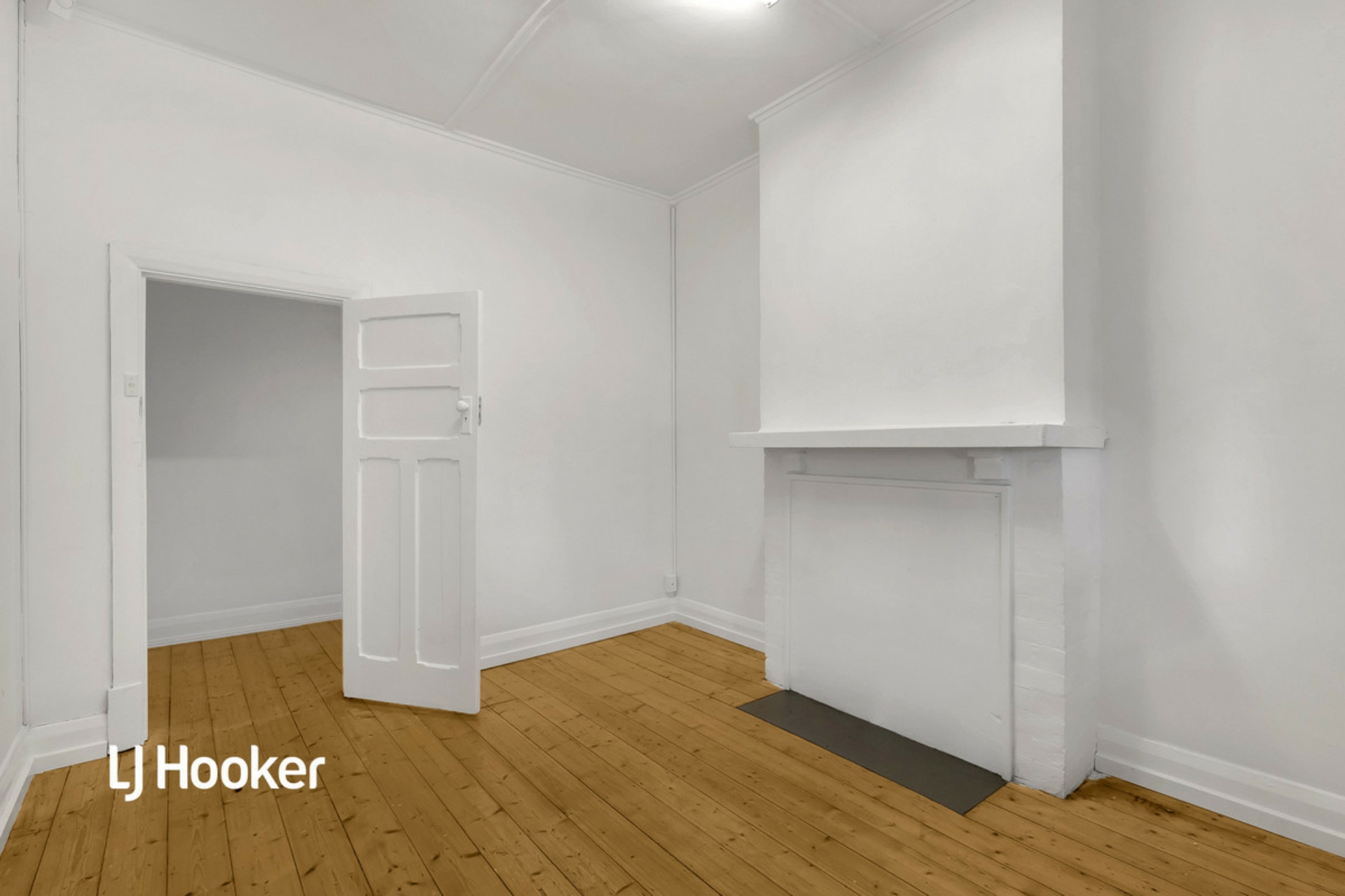 16 Dequetteville Terrace, KENT TOWN