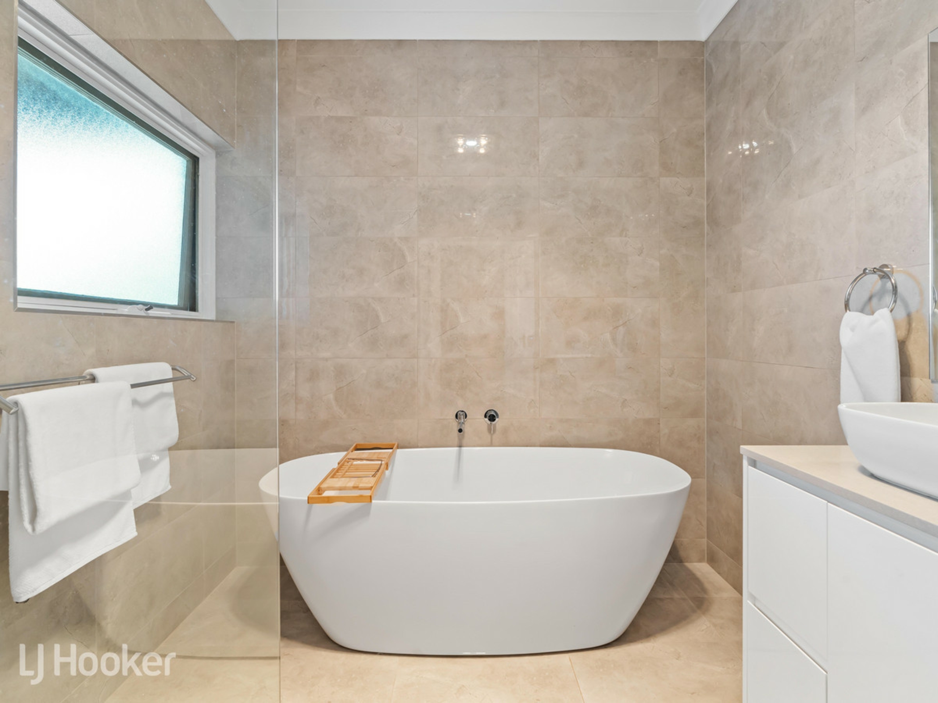 31 Landscape Crescent, HIGHBURY