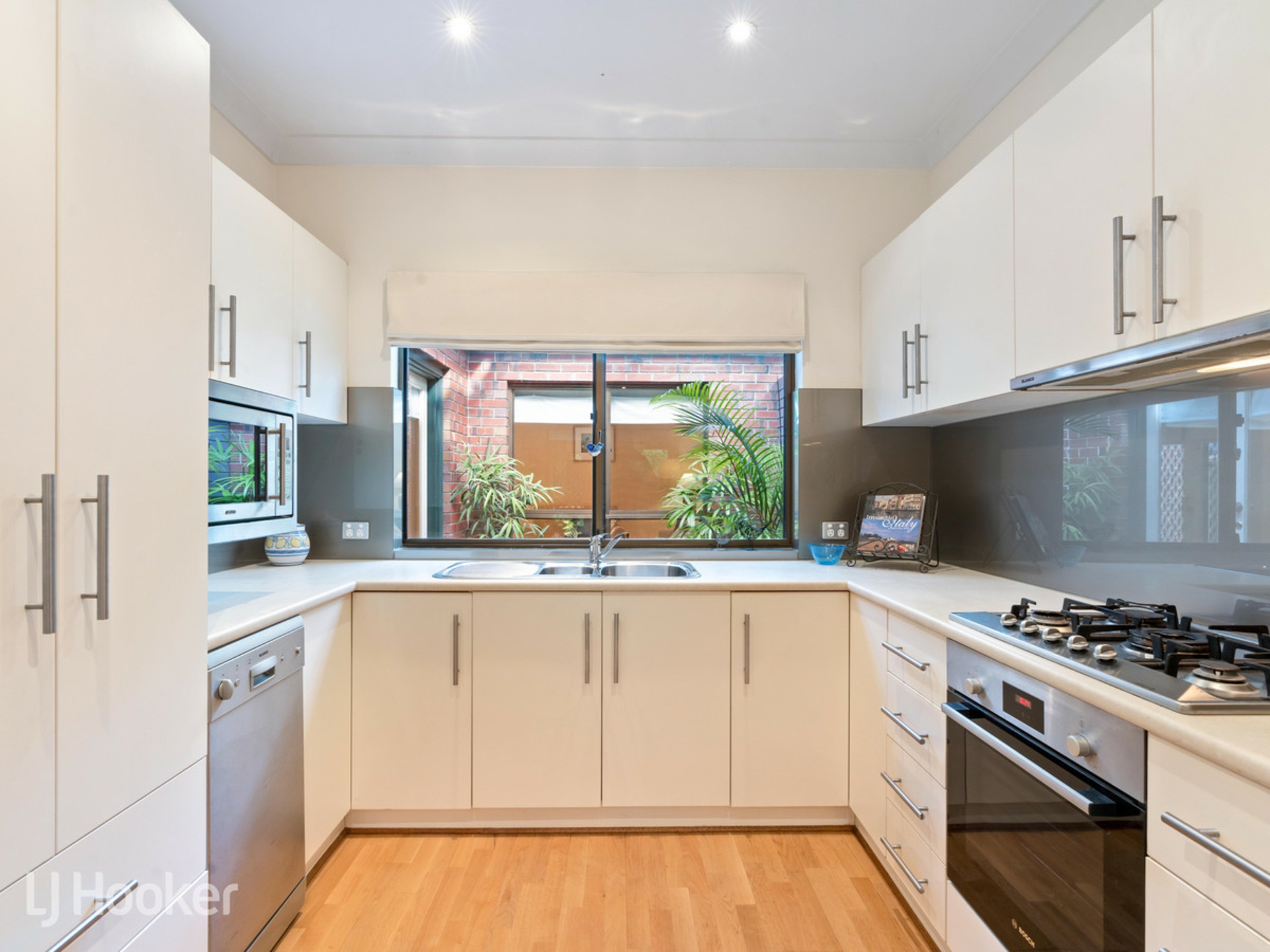 2/9 Ellerslie Street, KENSINGTON GARDENS