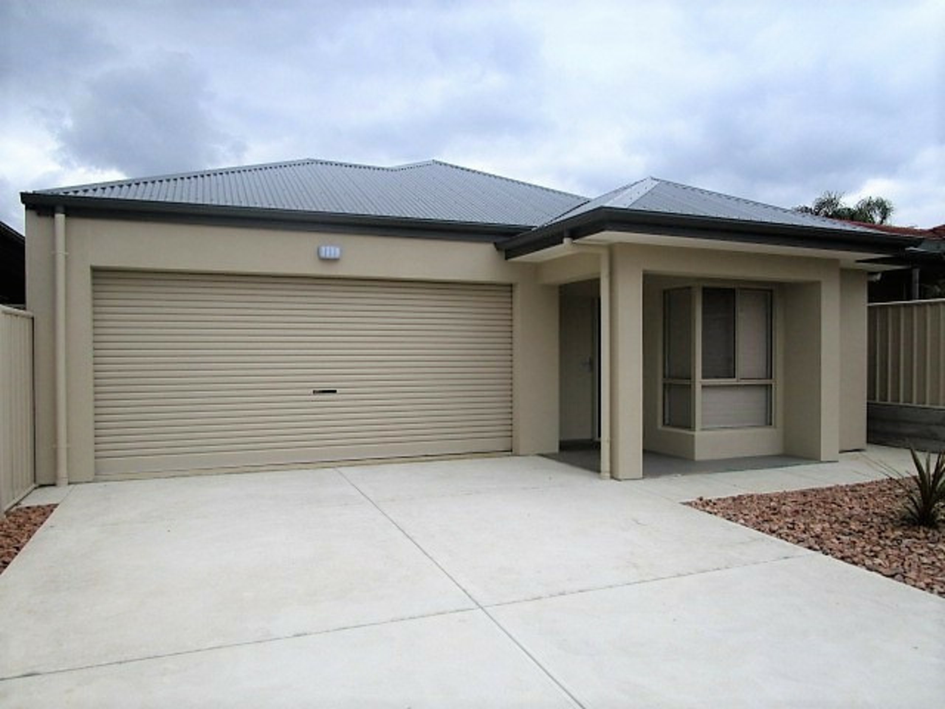 8A Zircon Crescent, HIGHBURY