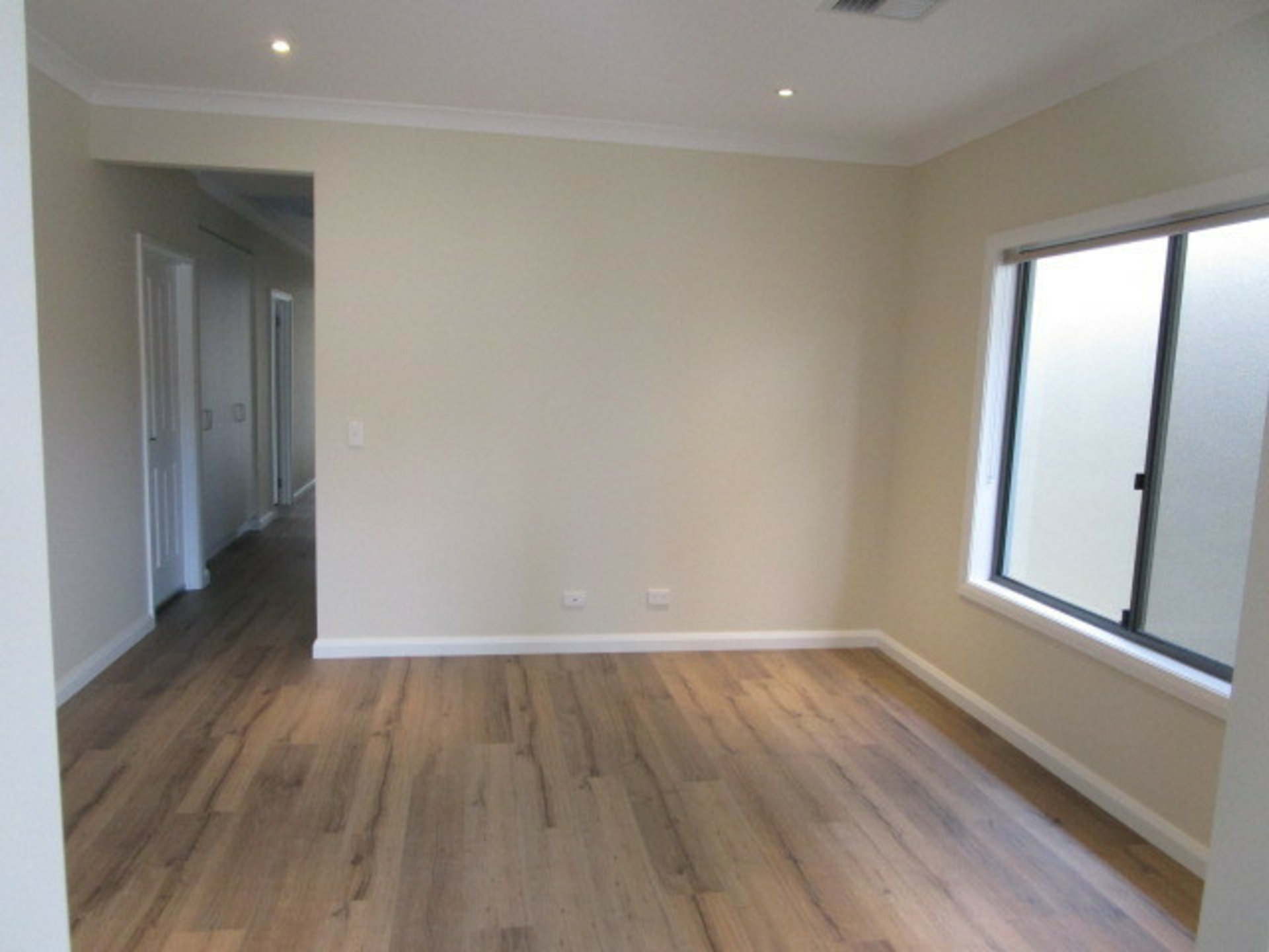 8A Zircon Crescent, HIGHBURY