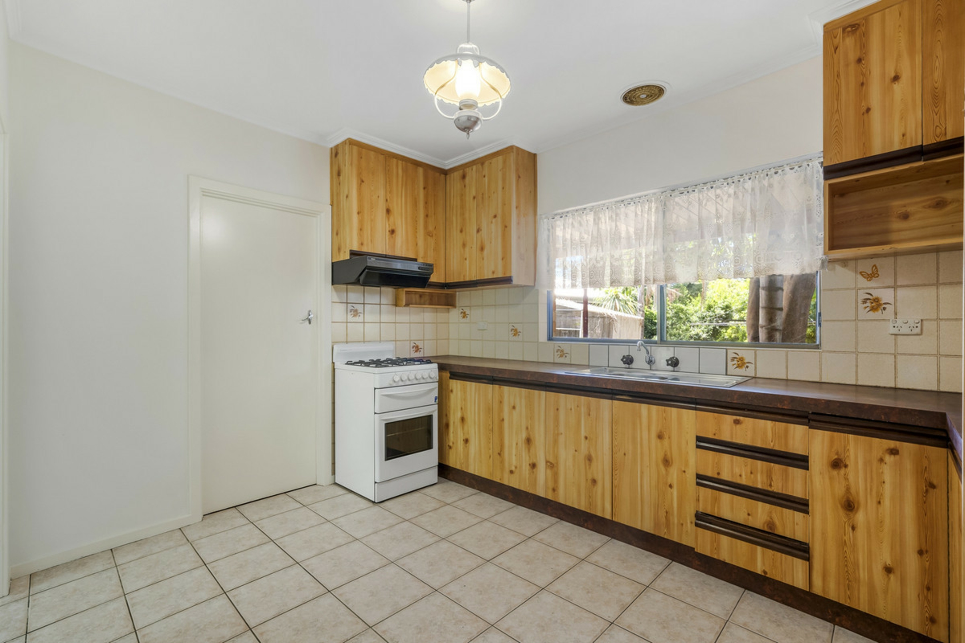 17 Karina Crescent, HOLDEN HILL