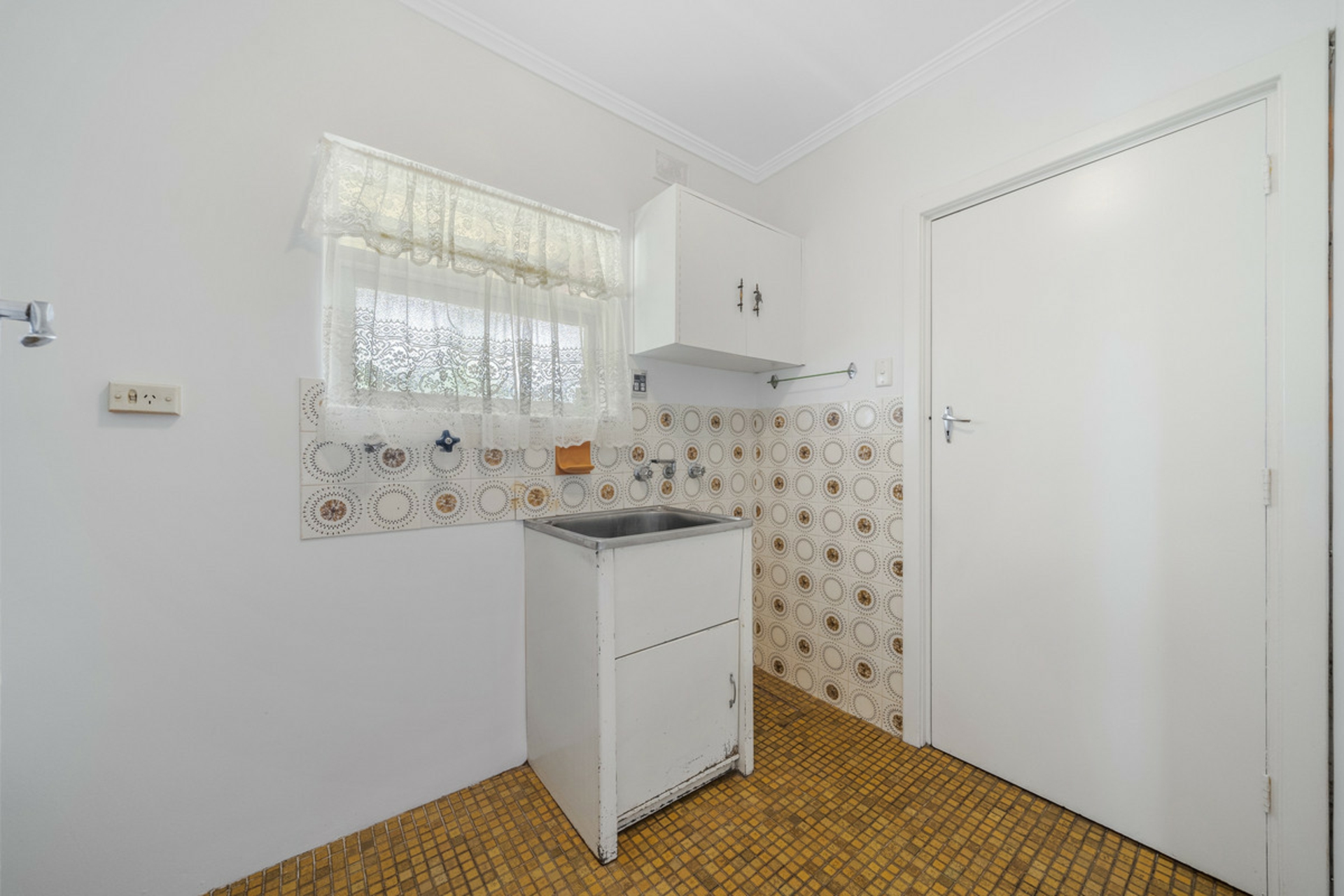 17 Karina Crescent, HOLDEN HILL
