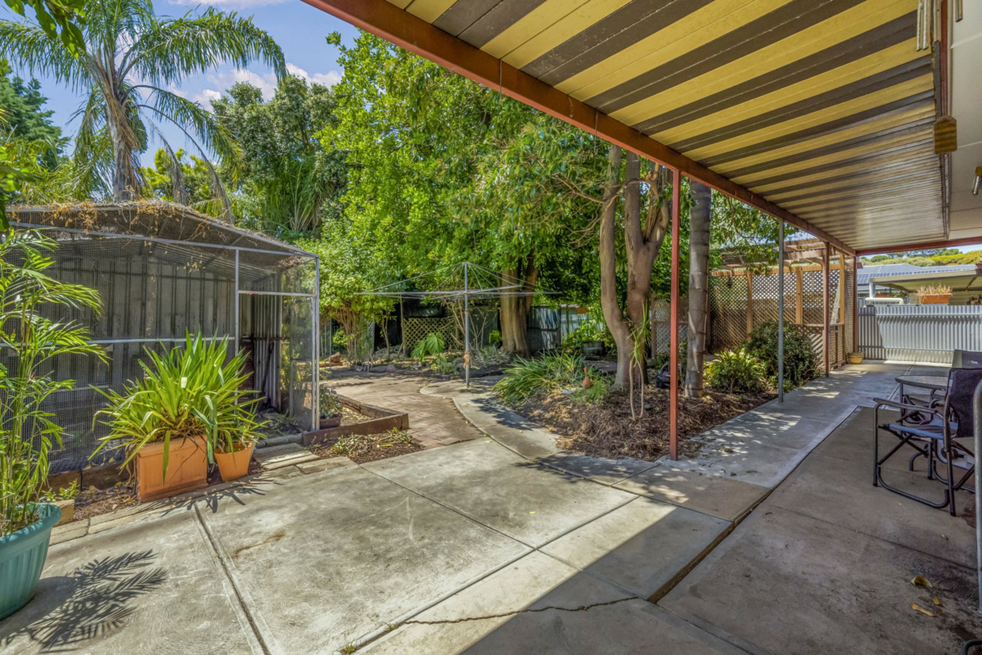 17 Karina Crescent, HOLDEN HILL