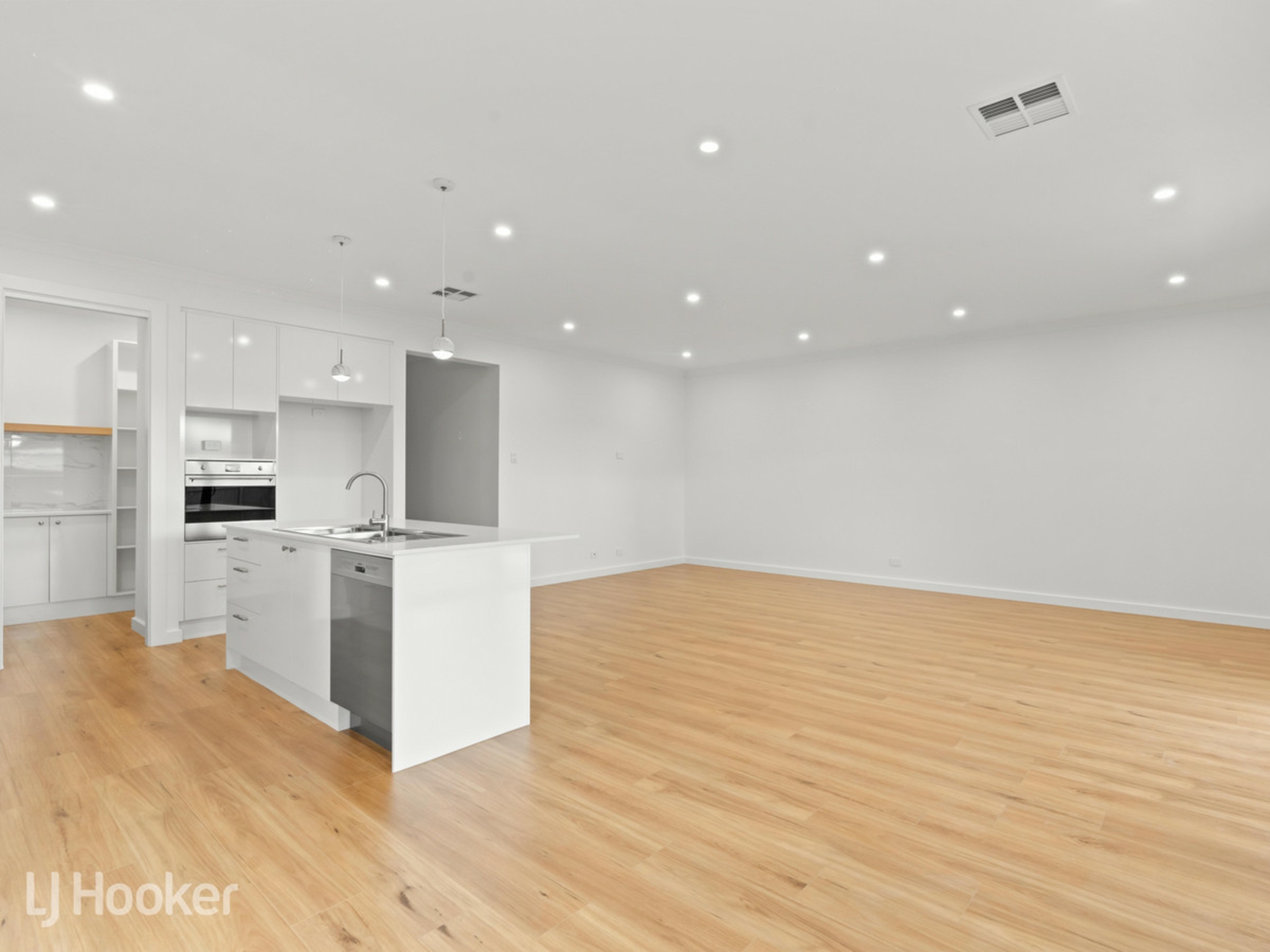 5A Denmead Avenue, CAMPBELLTOWN