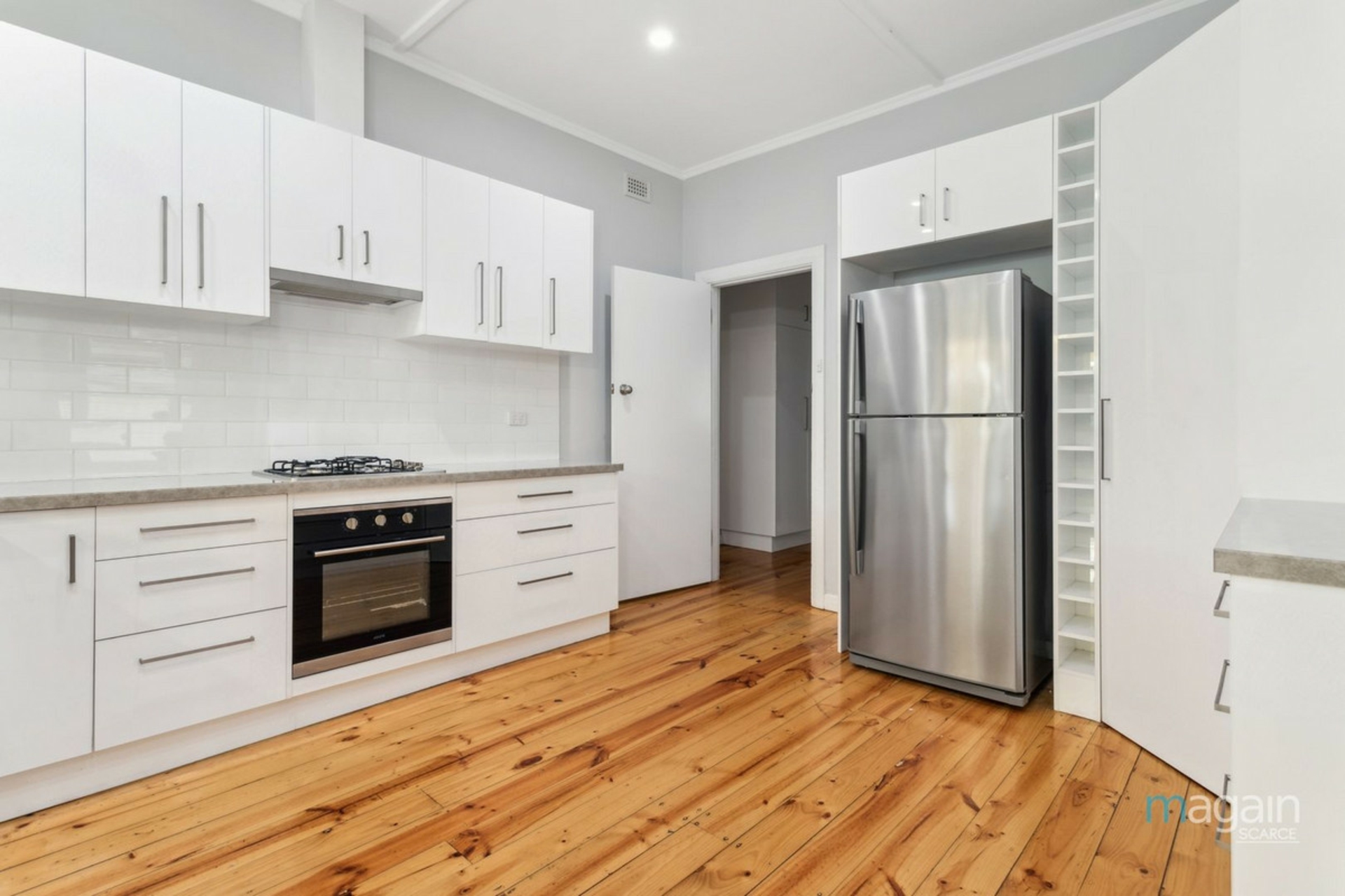 40 Gardiner Avenue, ST MORRIS