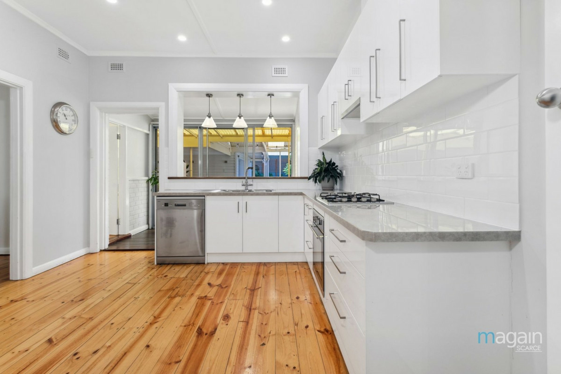 40 Gardiner Avenue, ST MORRIS