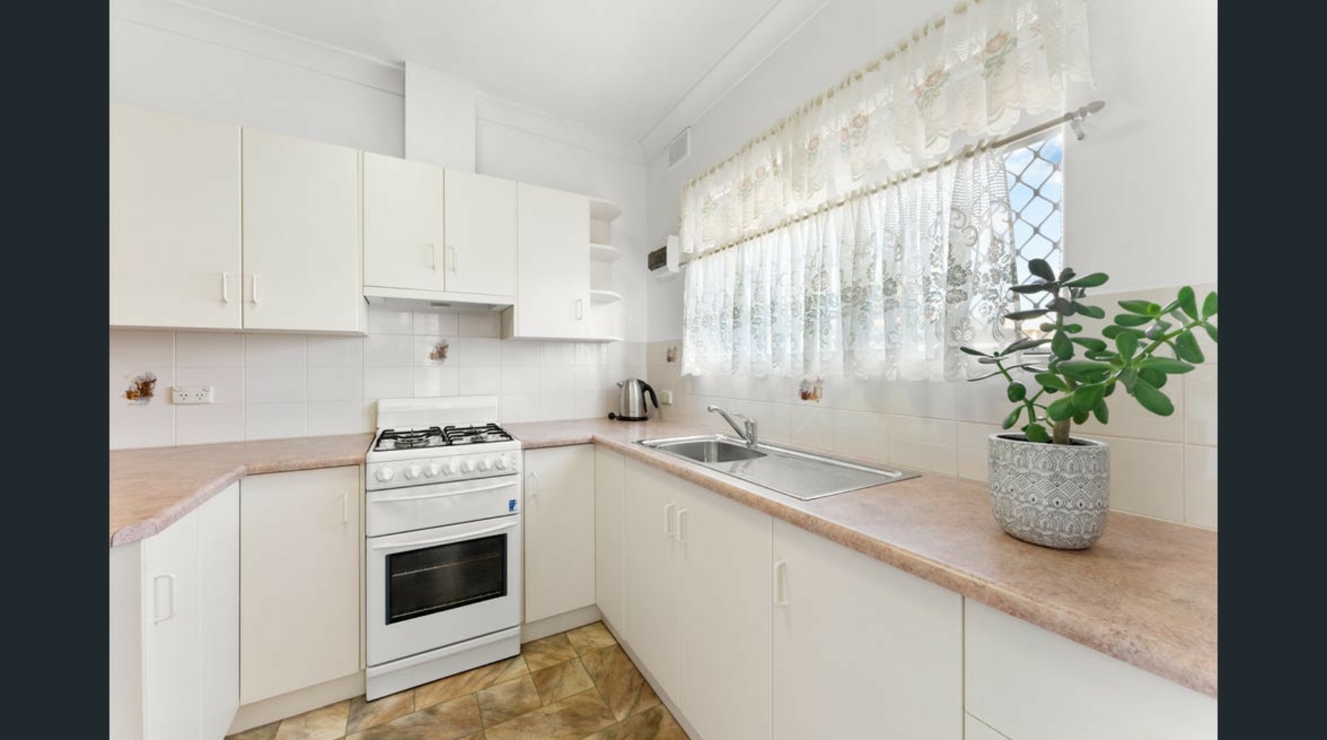 12/708 Lower North East Road, PARADISE